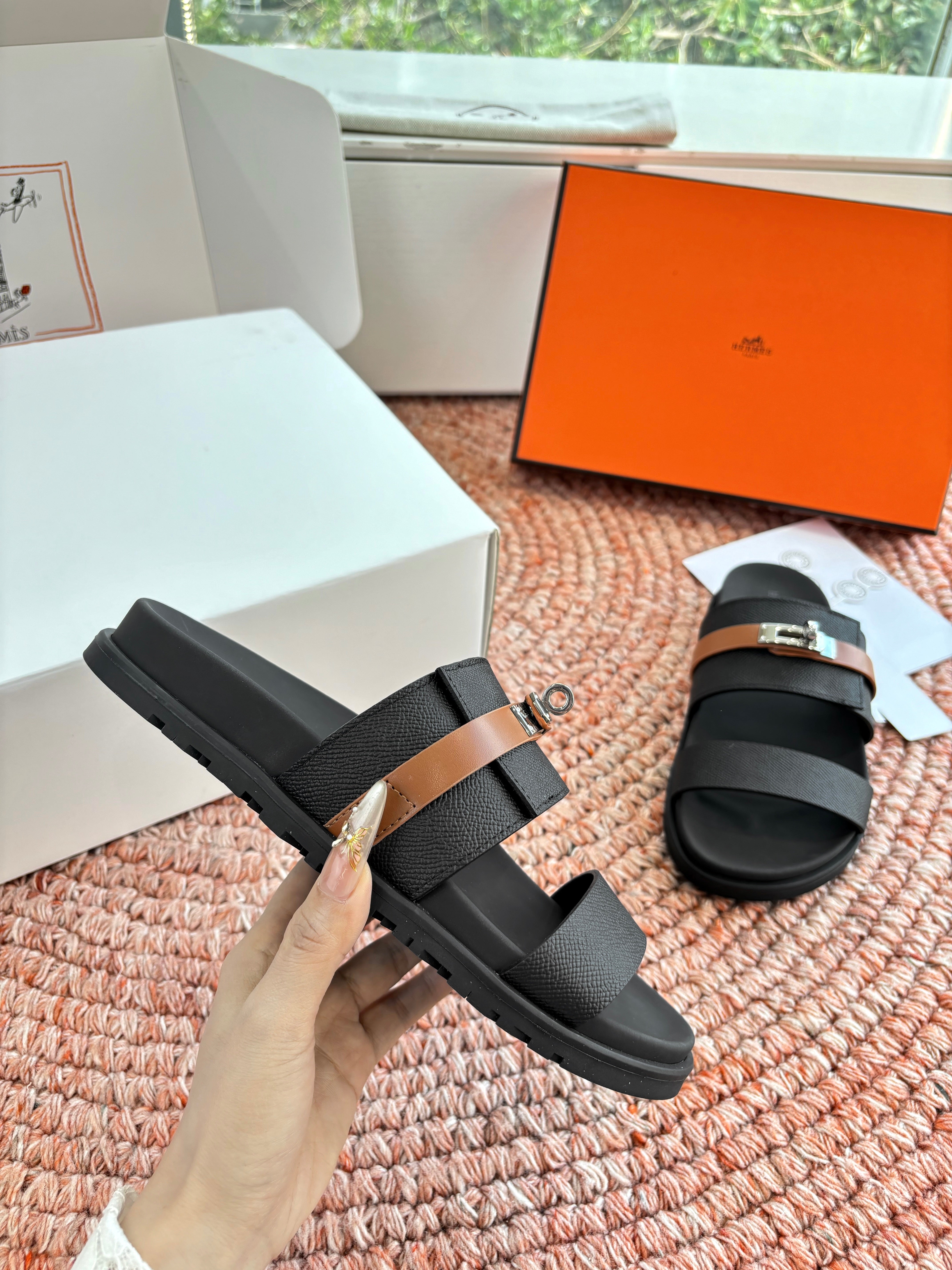 HM Jackson Sandal Black Epsom Leather 648477