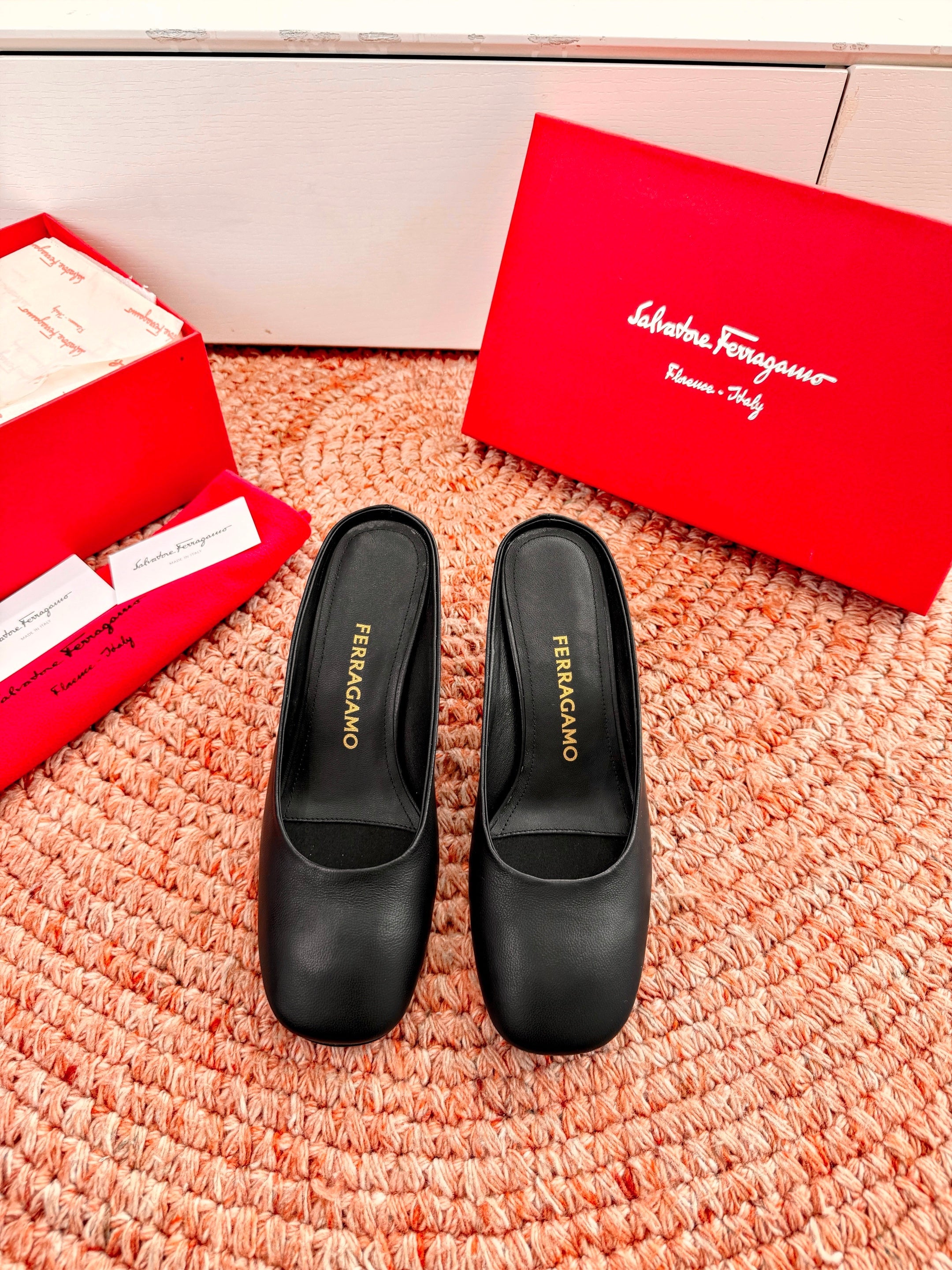Ferragamo Salvatore Mule Black Sheepskin 760452