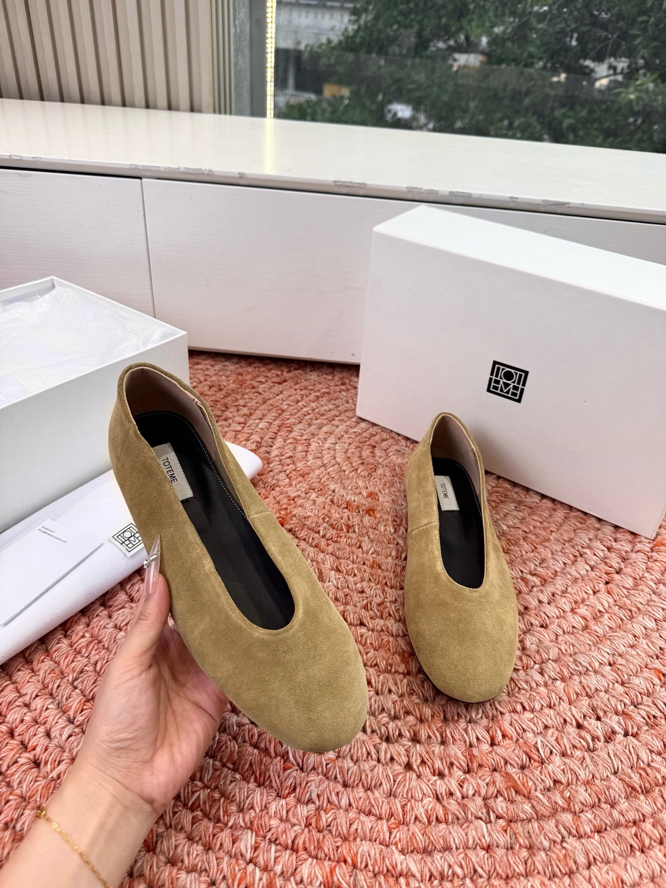 Toteme Ballerinas Khahi Suede 760434