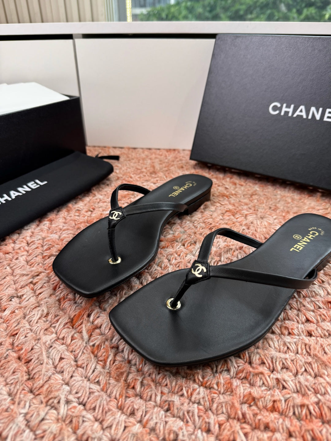 CC 26s Flip-Flops Black Lambskin 934855
