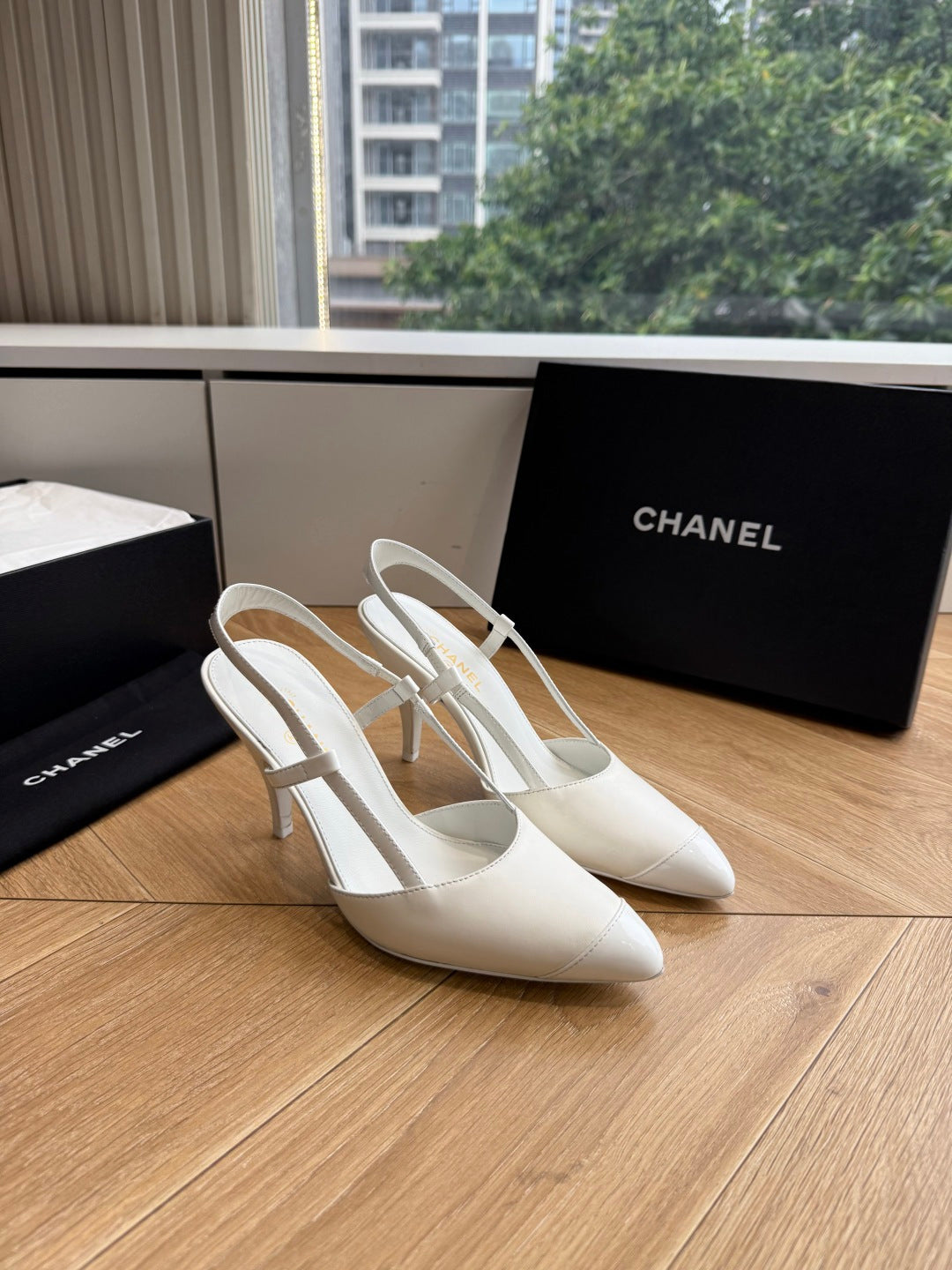 CC 26s Boutique Slingback White Patent Leather 933119