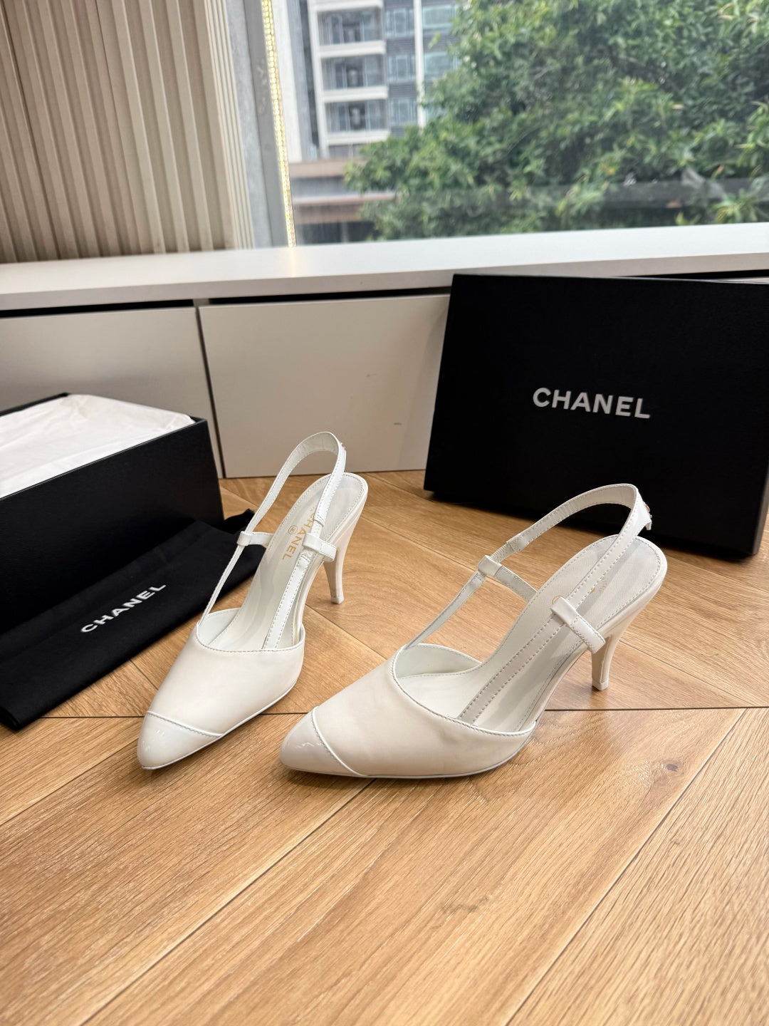 CC 26s Boutique Slingback White Patent Leather 933119