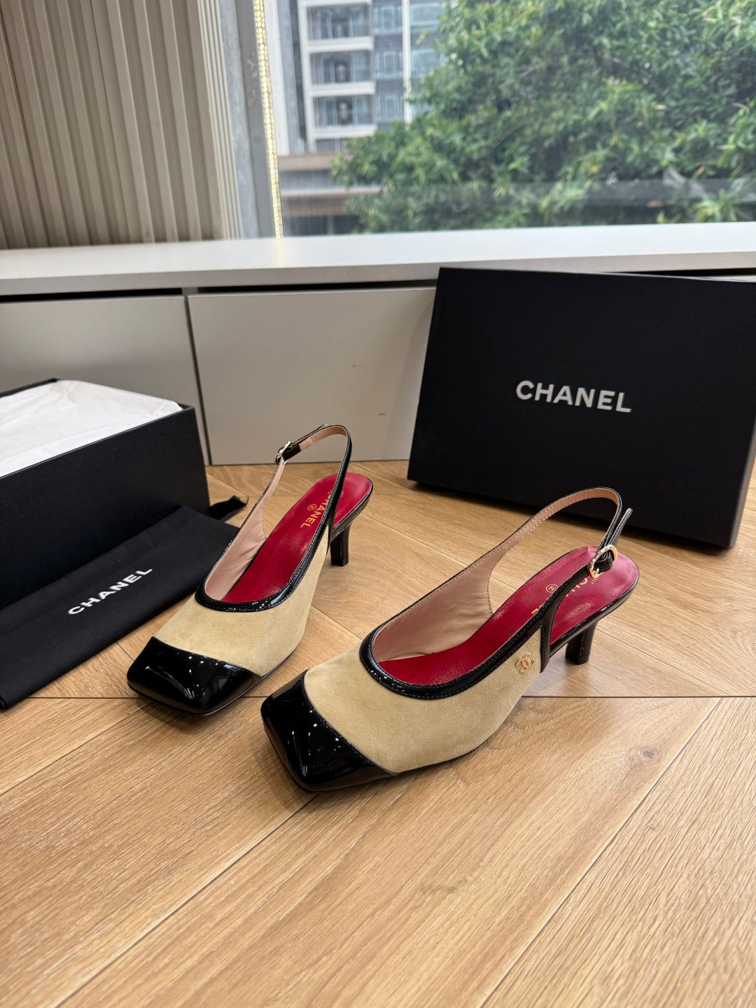 CC 26s Slingback Black Beige Suede Patent Leather 933121
