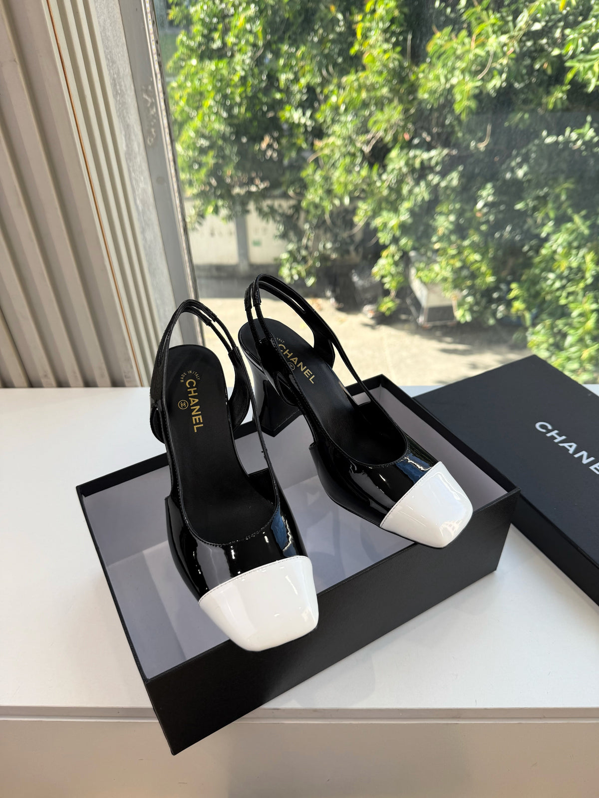 CC 26s Cap Toe Slingback Heels 6.5cm Black Patent 168806
