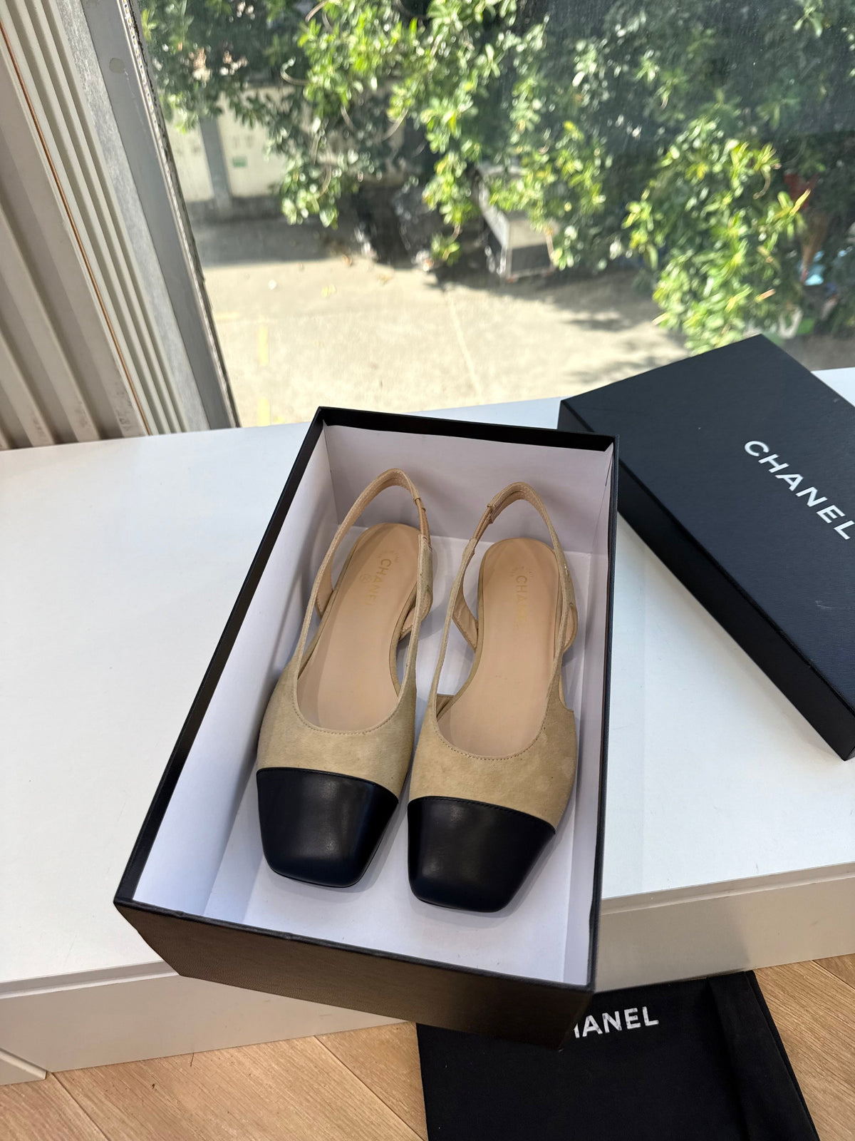 CC 26s Cap Toe Slingback Flats Beige Suede 168786