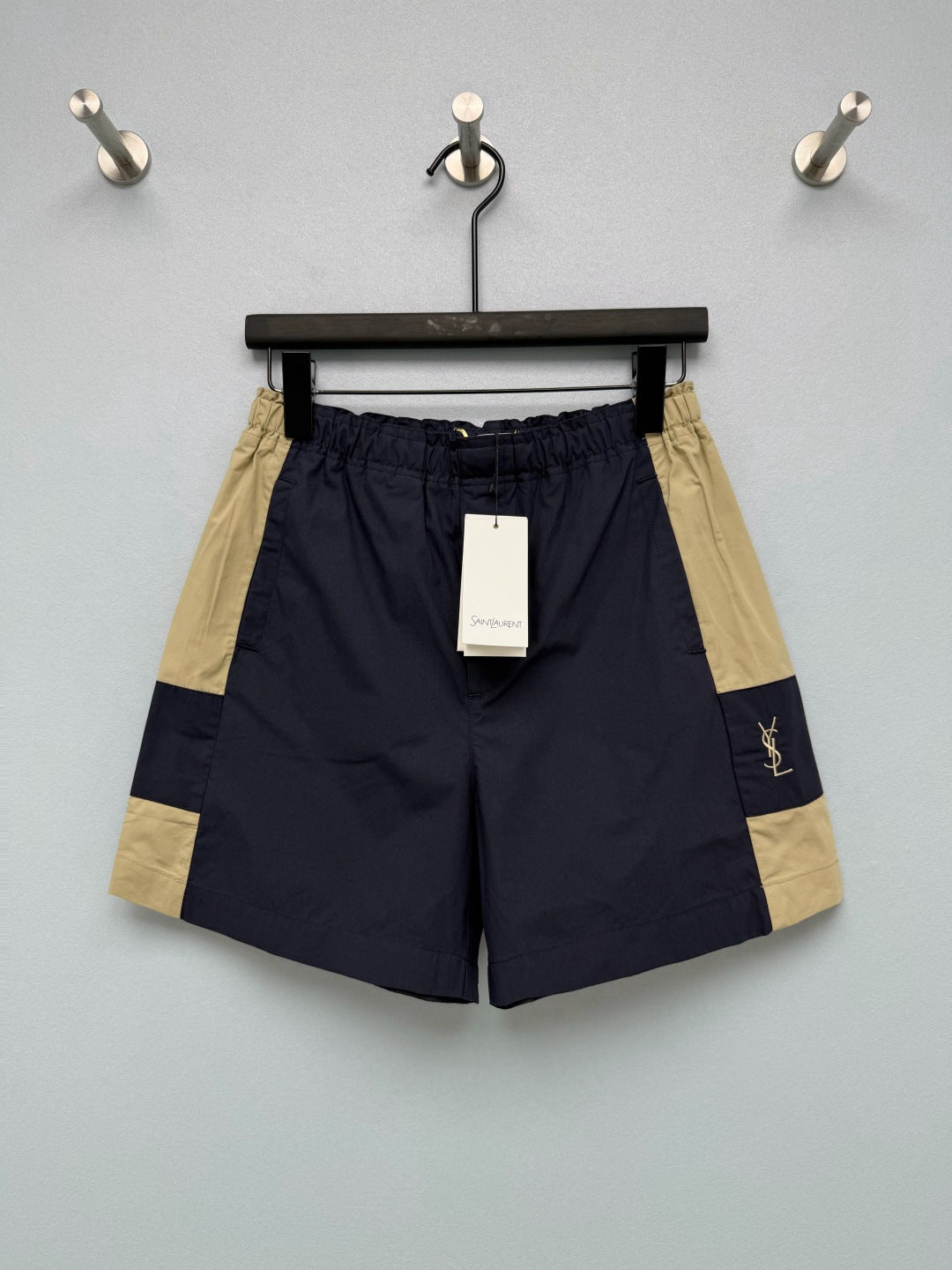 YSL Color-Blocked Elastic Waist Casual Shorts Navy Blue Beige Linen 411617