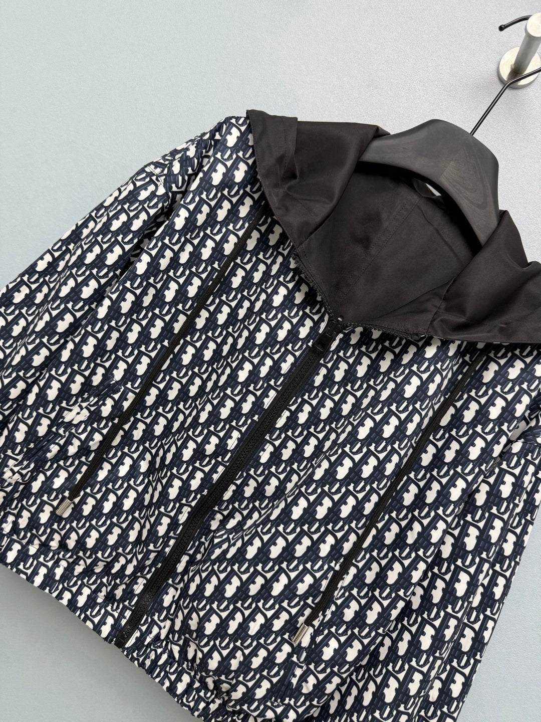 CD 26s Reversible Jacket Black White Polyester 425186