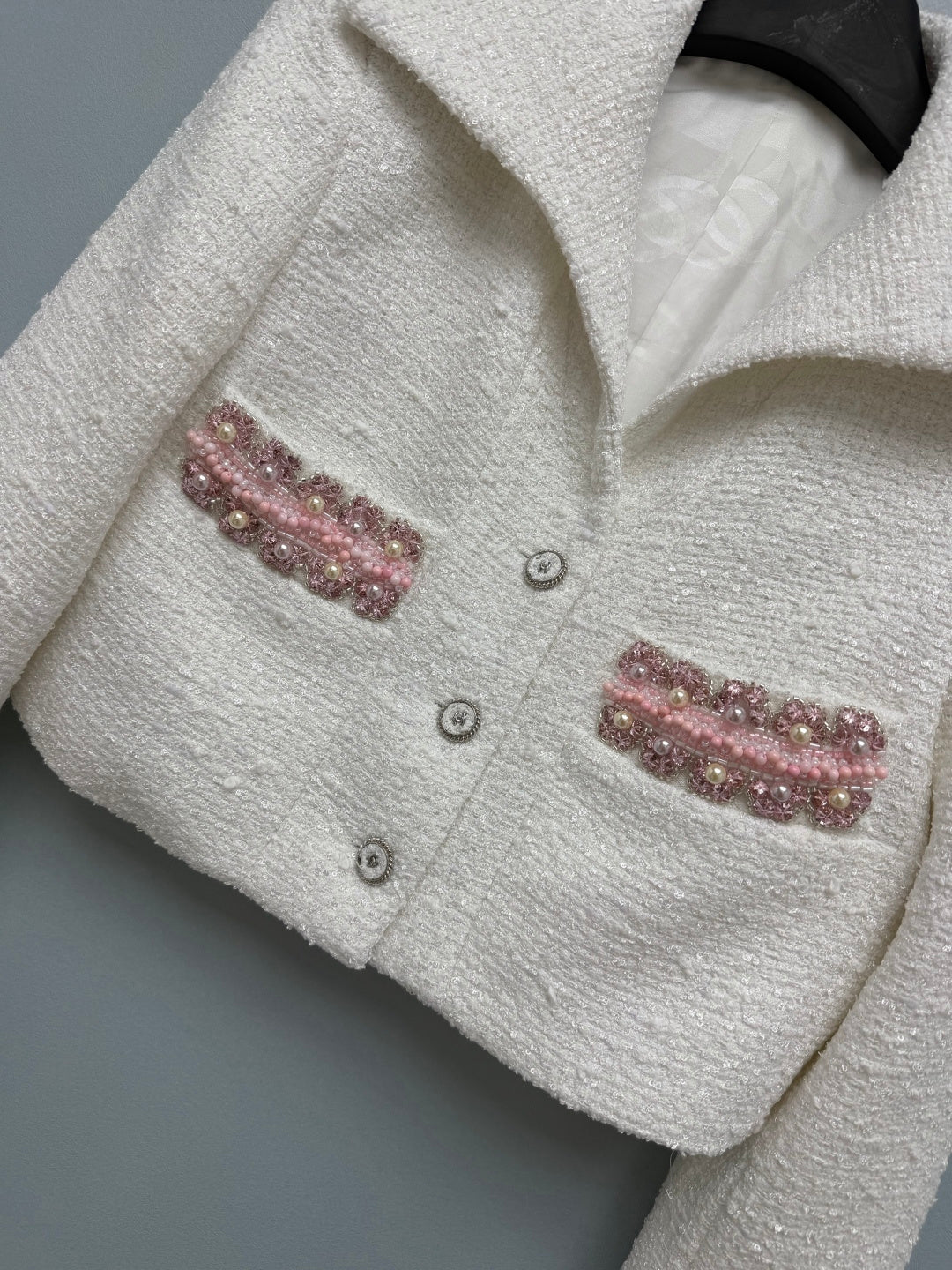 CC 26s Short Jacket with Pink Beads White Tweed 425106