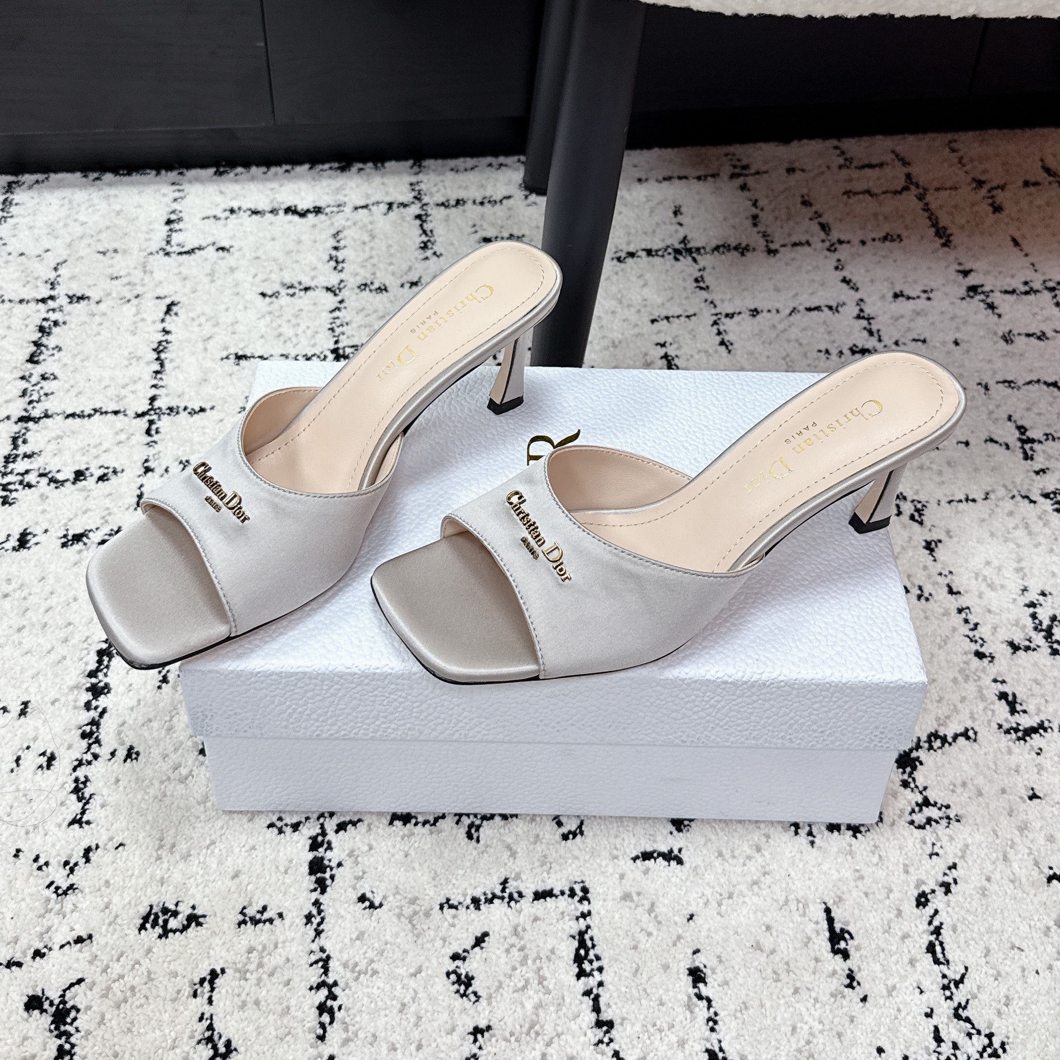 CD Square-Toed Sandal Grey Satin 617521