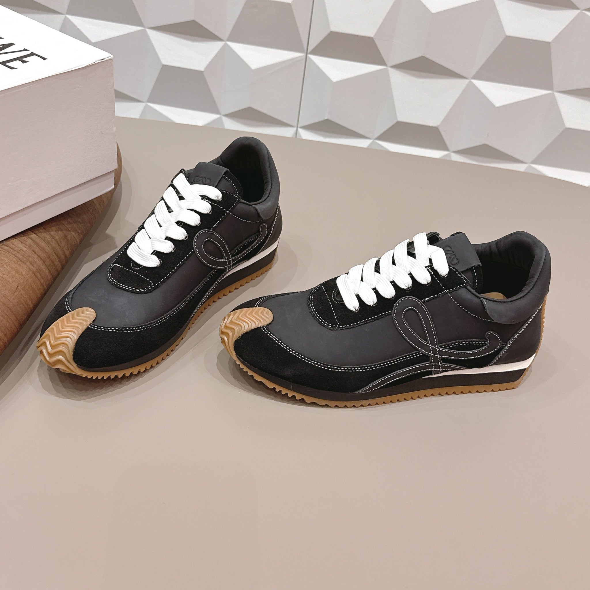 Loewe 26s Flow Runner Sneaker In Black Calfskin And Suede Style 6