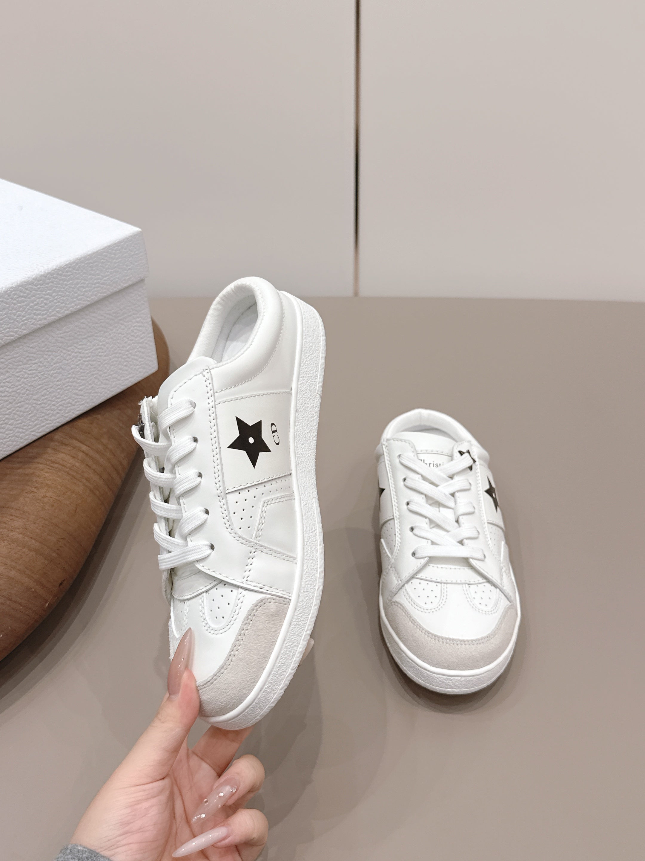 CD Dior Black Star Mule White Suede Leather 739311