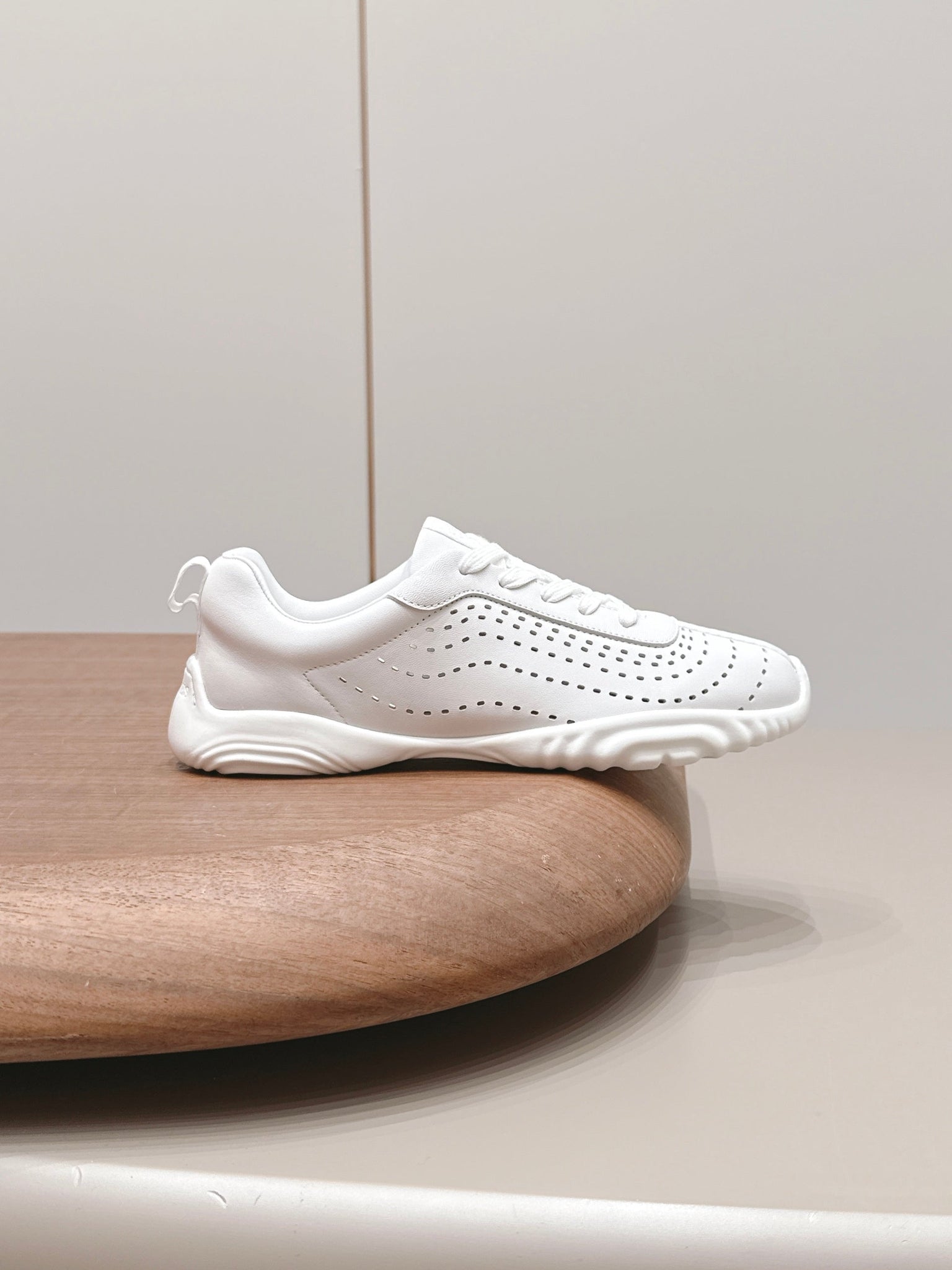 HM 26s Trail Sneakers In White Perforated Calfskin