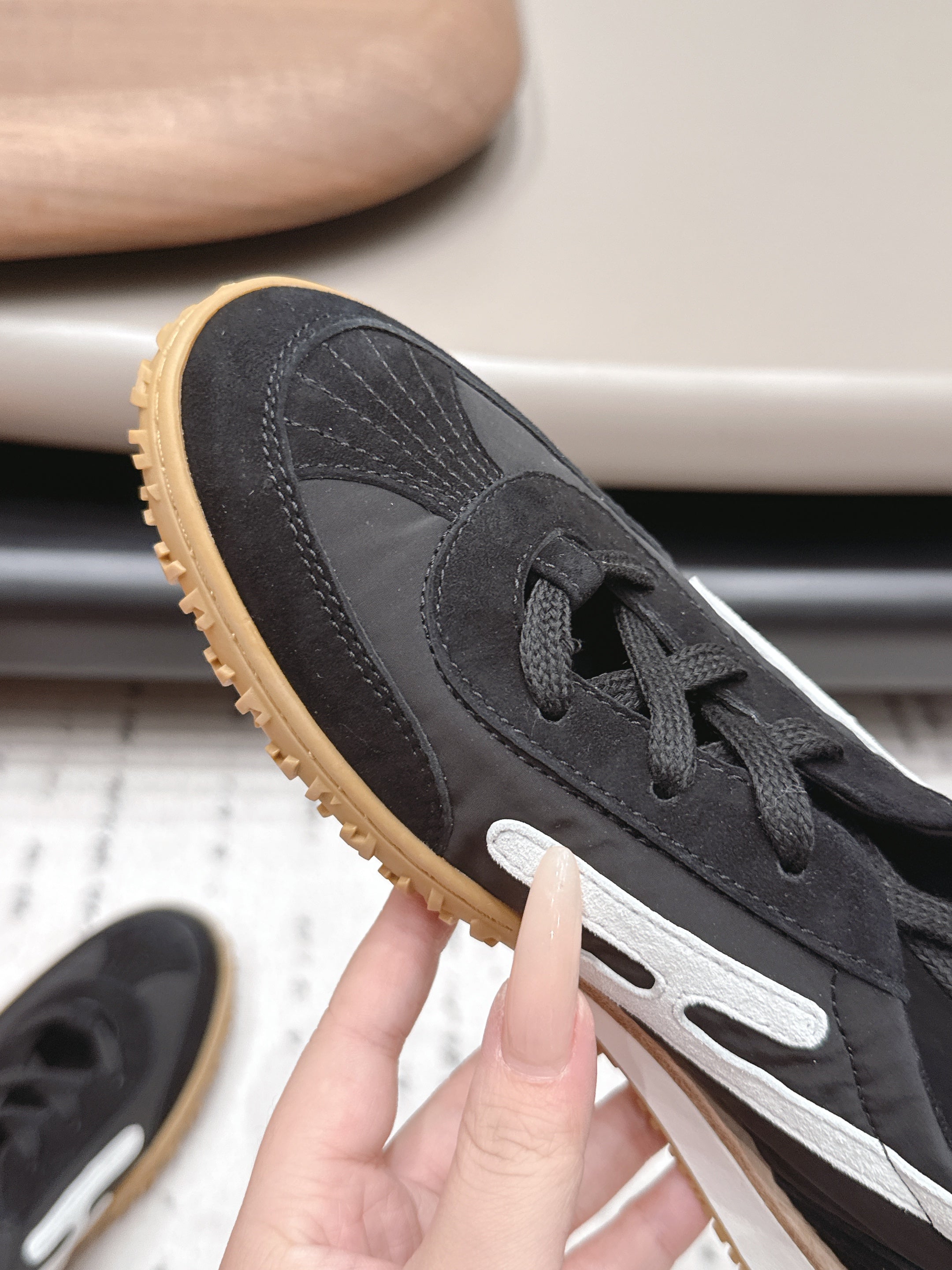 HM 26s Mascot Sneakers Black Suede Lambskin 905300