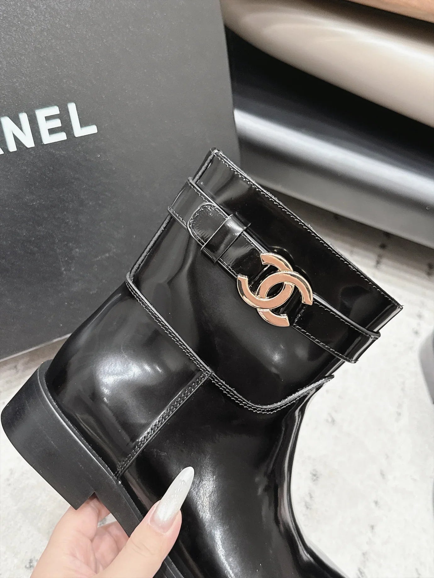 Chanel 2026 Round-Toe Zip-Up Ankle Boots Cowhide 976099