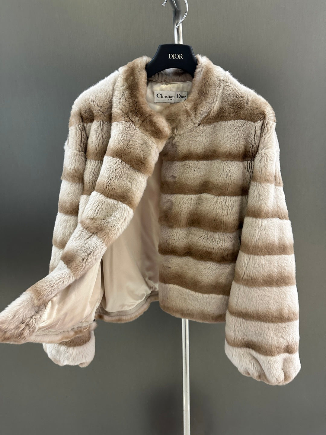CD FW Coats Imported Milk Tea Rabbit Fur 343363