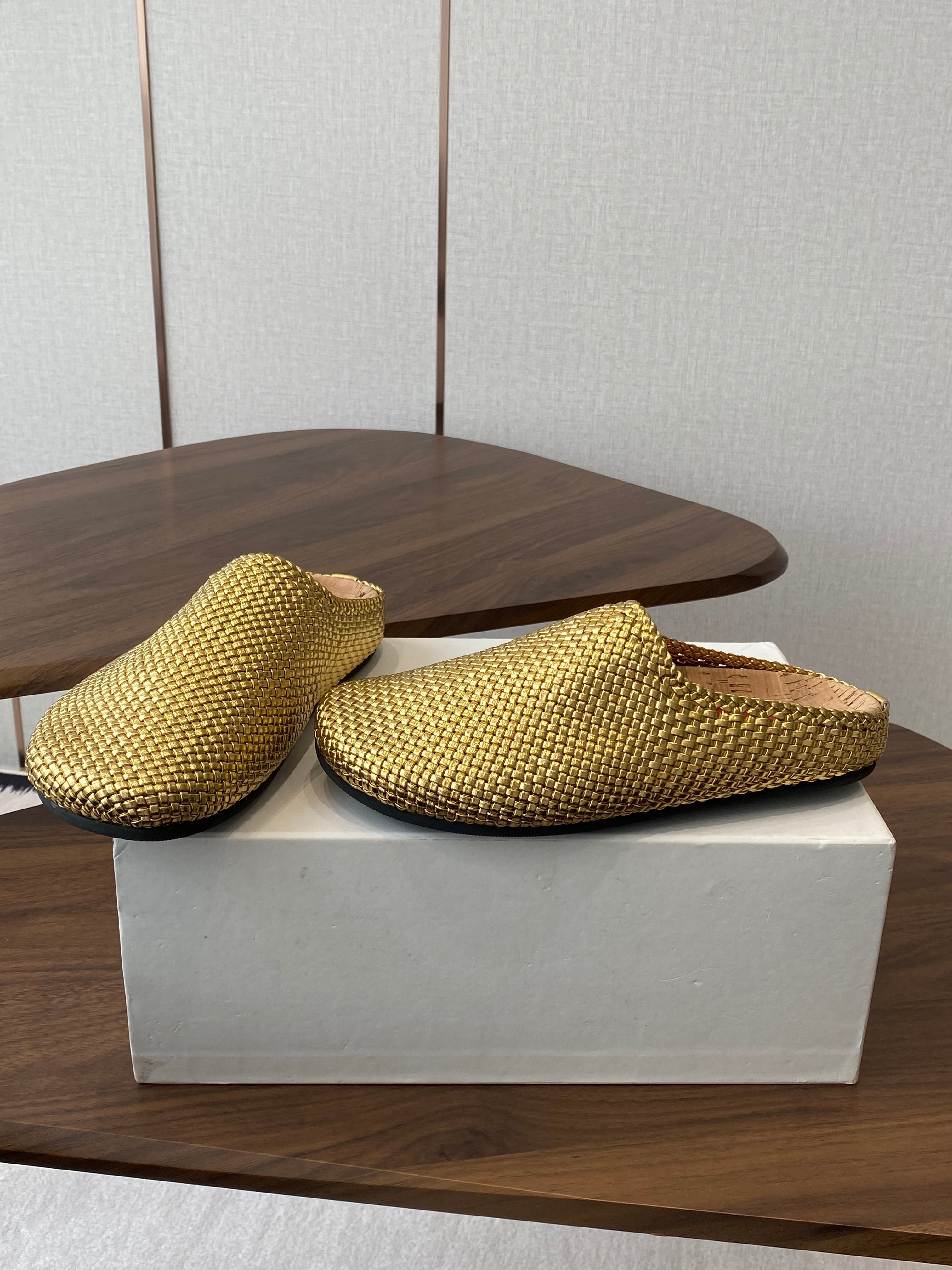 The Row Slip-on Mule Metallic Gold Woven Cowhide 334526