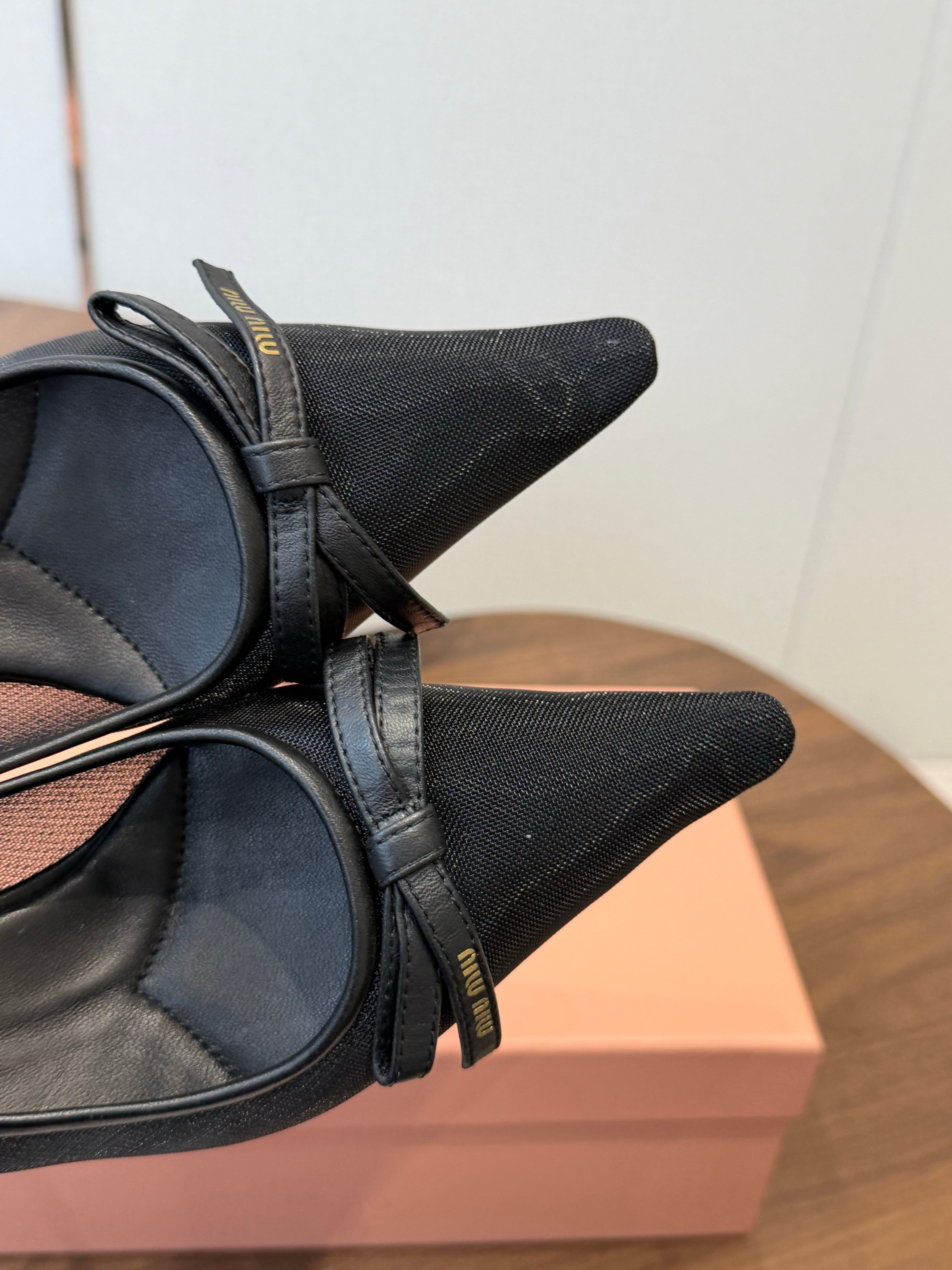 Miu 26s High-Heeled Pump Black Cotton 790460