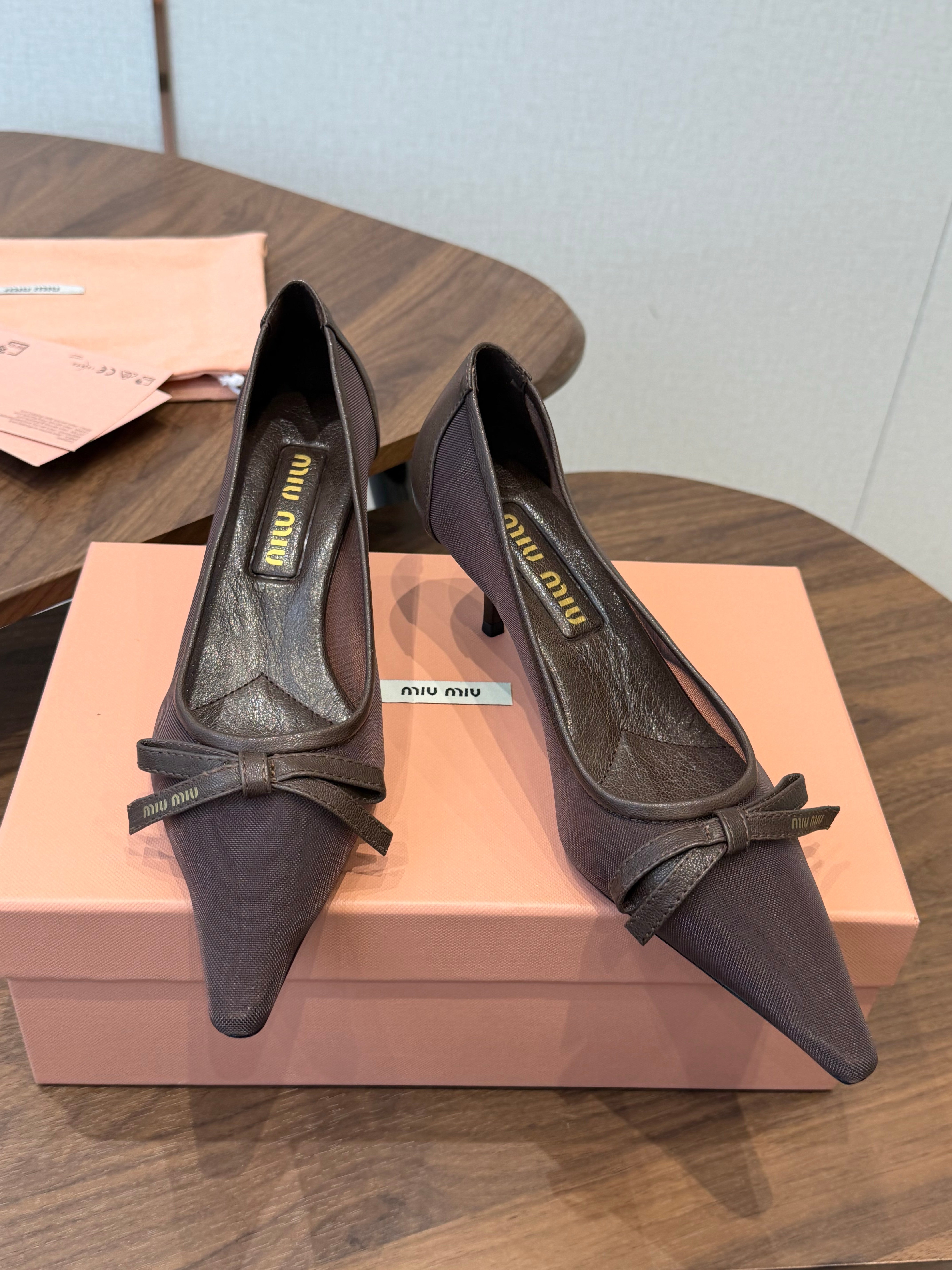 Miu 26s High-Heeled Pump Coffee Cotton 790462