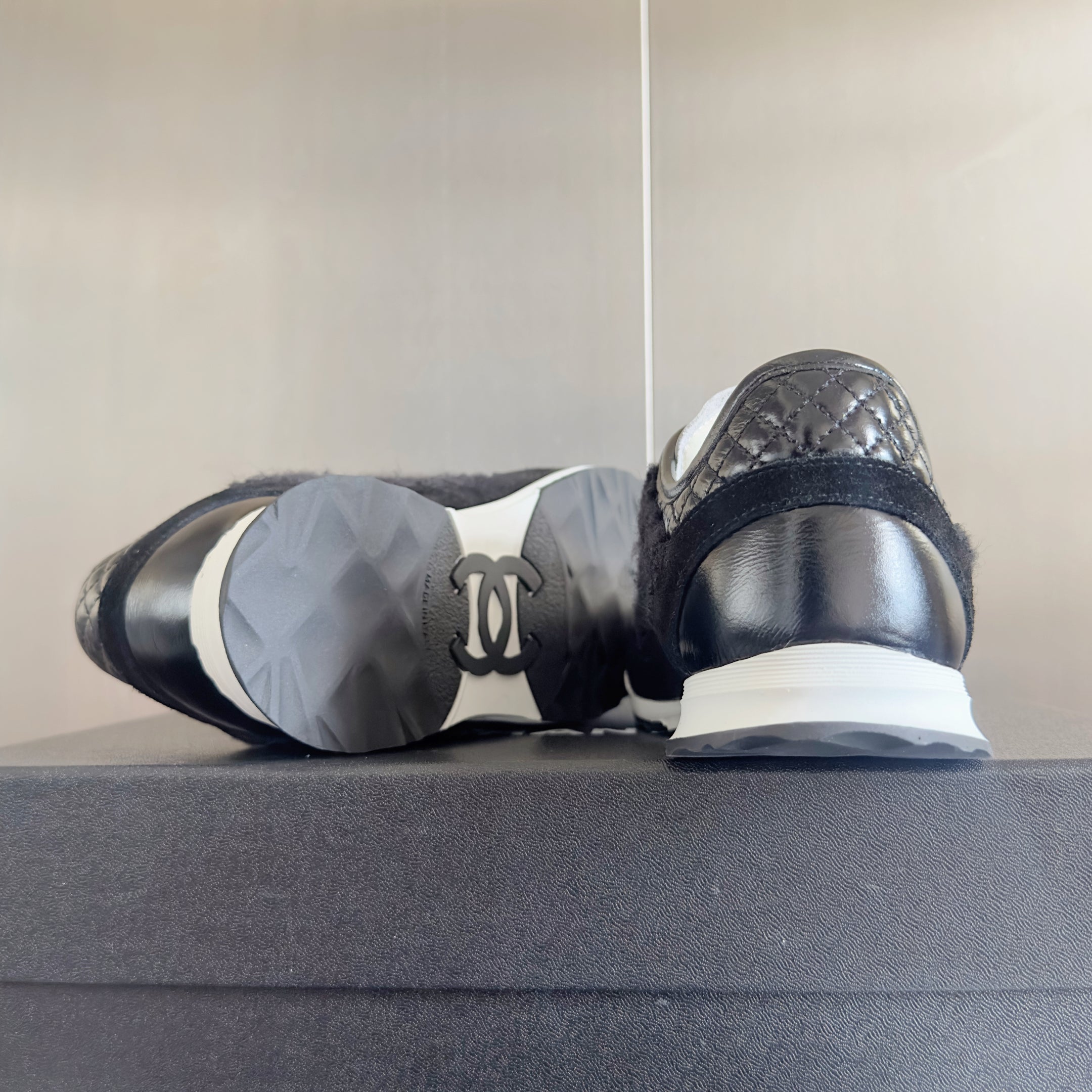 CC 25K British Baseball Shoes Black Woven Patent Leather 459738