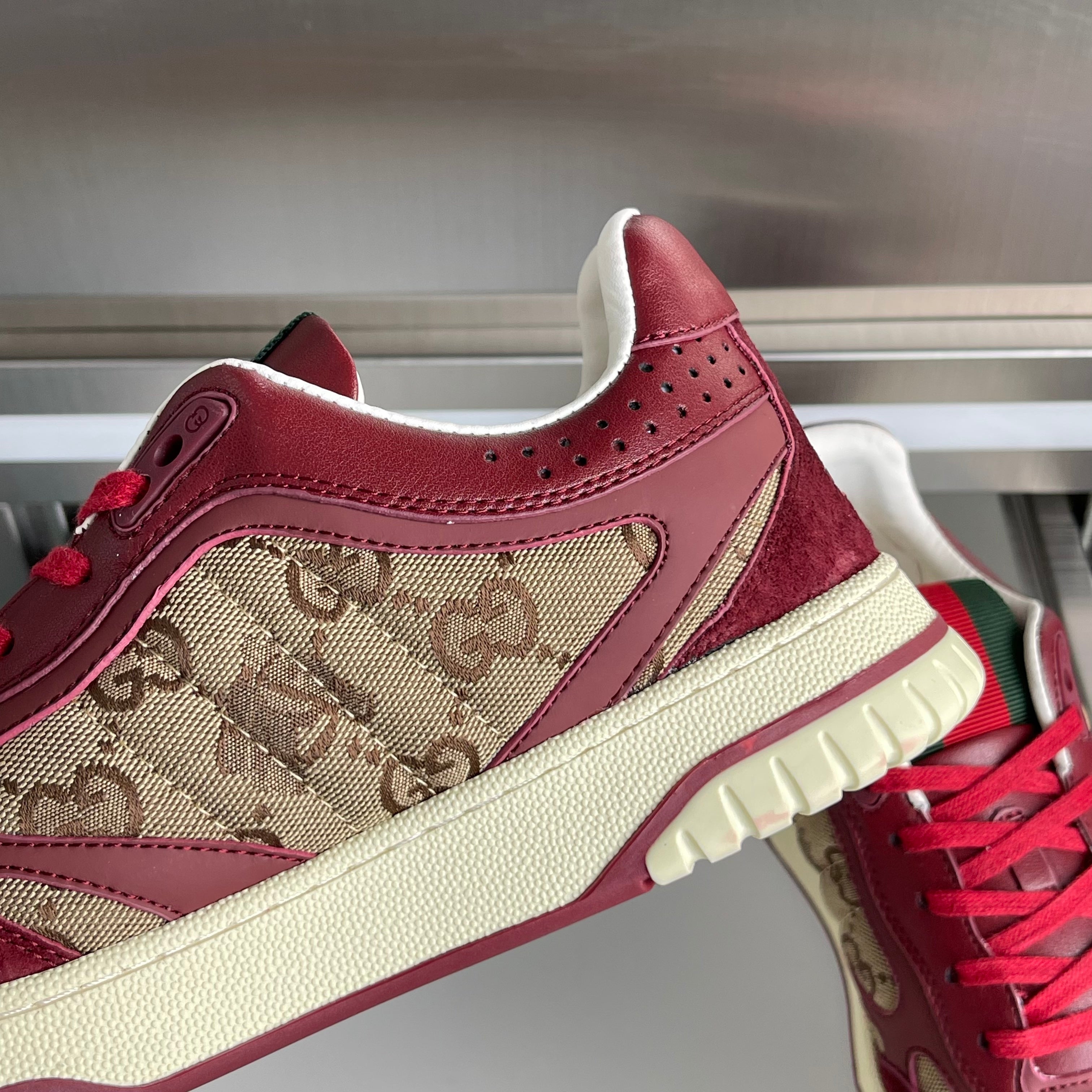 GG Women's Re-Web Trainers Beige Burgundy Cowhide Canvas 609258