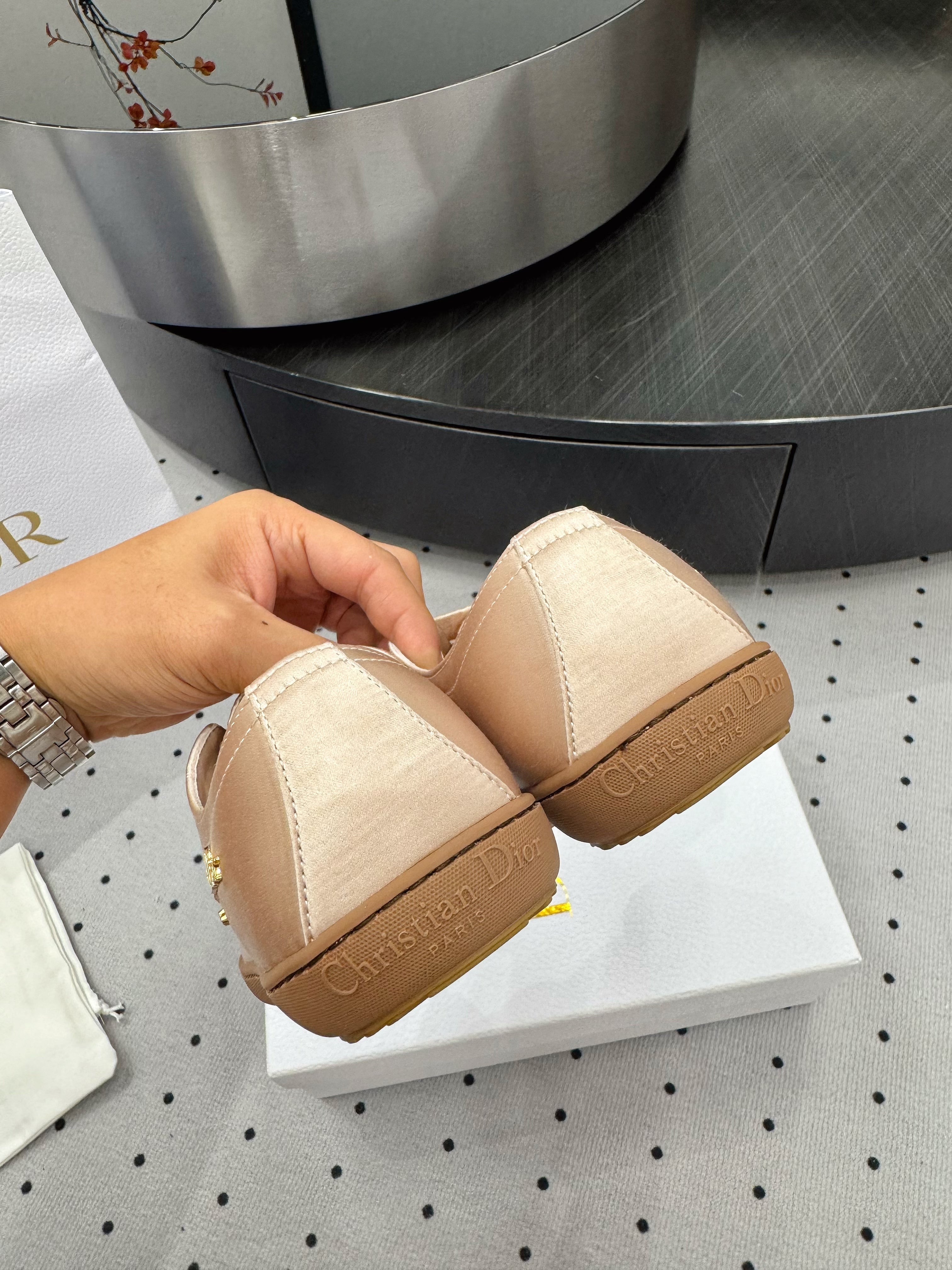 Dior Lucky Sneaker Beige Satin 618070