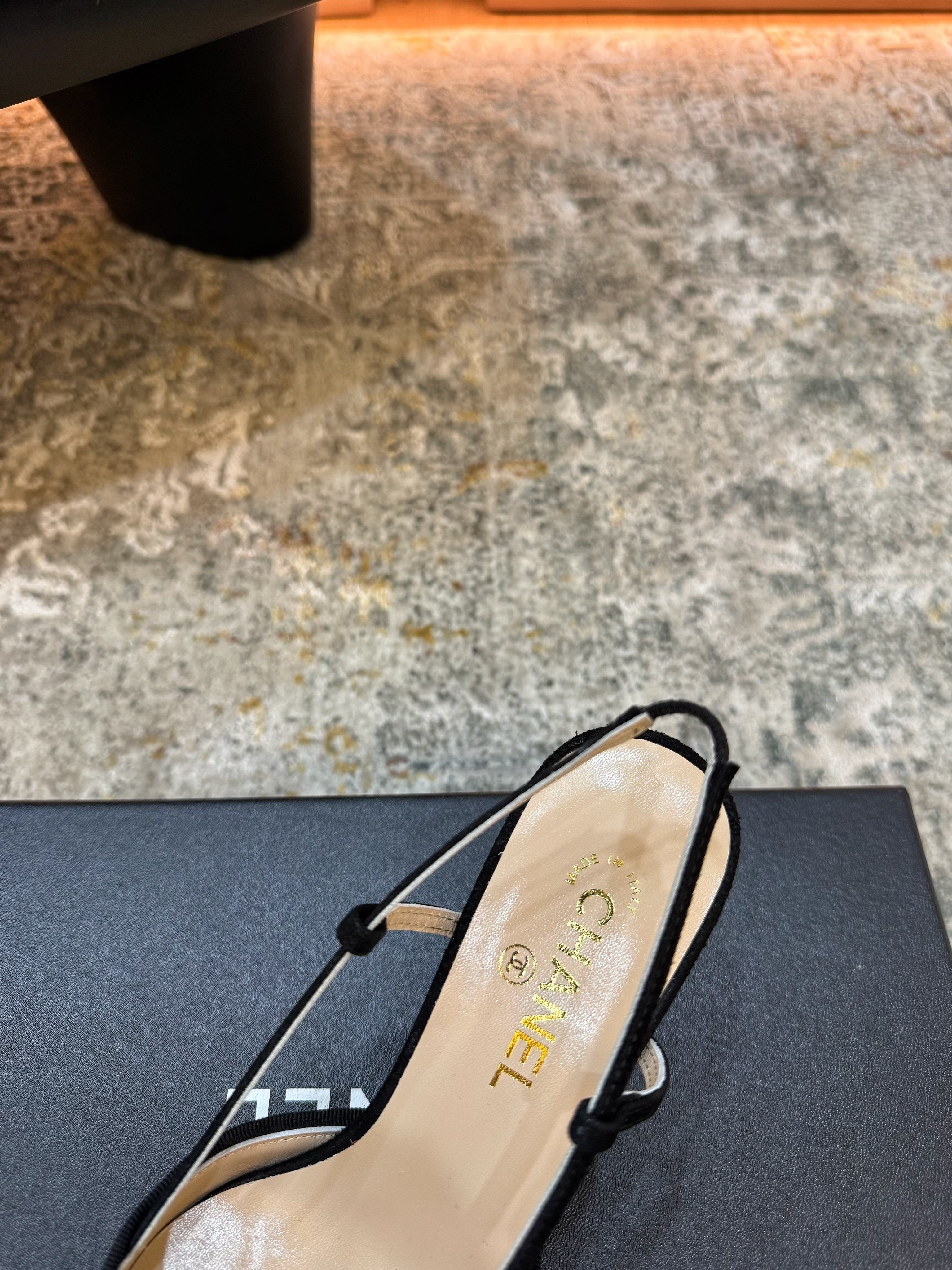 CC Vintage Slingback 6.5cm Black Suede Sheepskin 637204