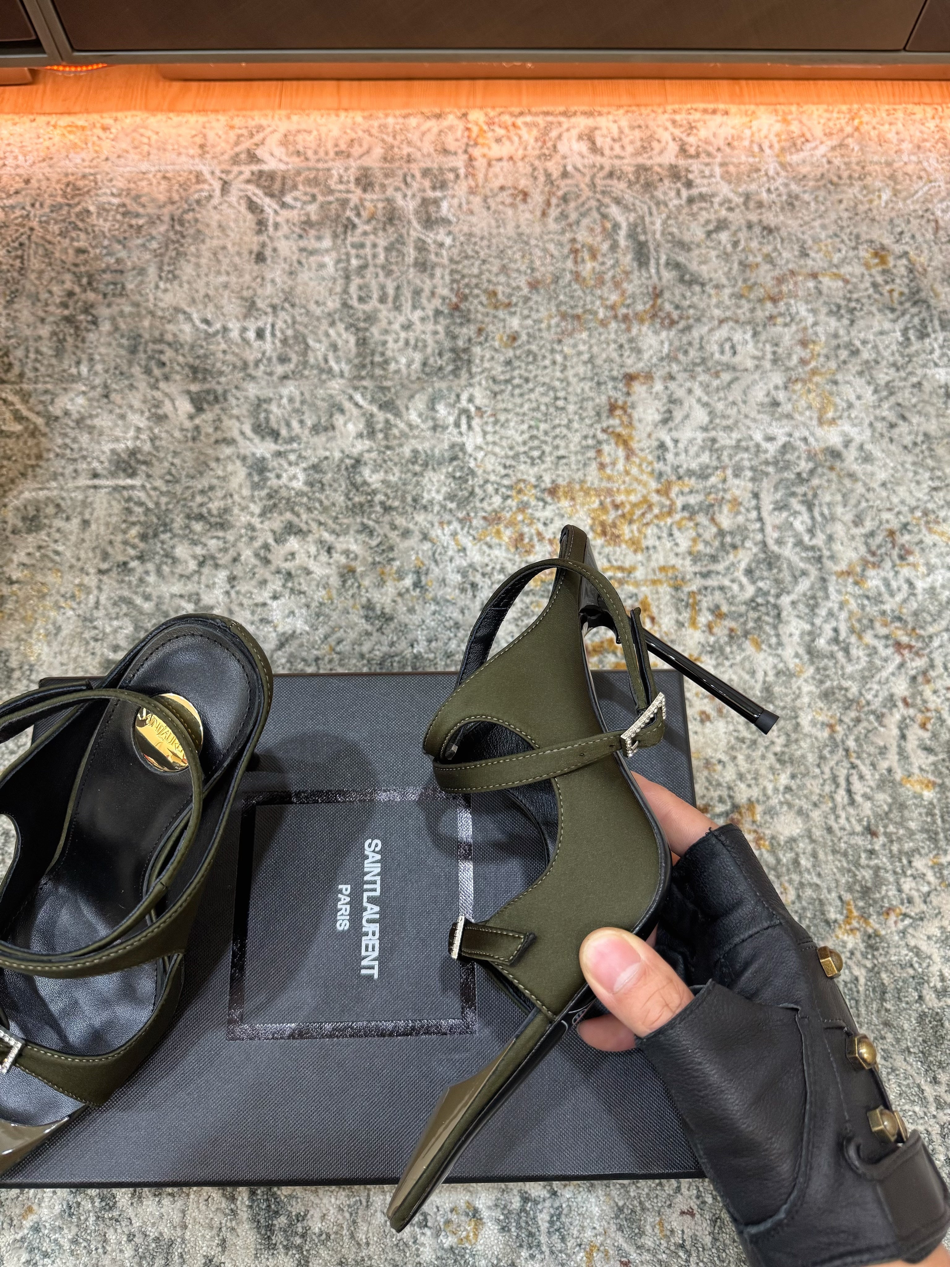 YSL 26FW Sandal 10.5cm Olive Silk 803983