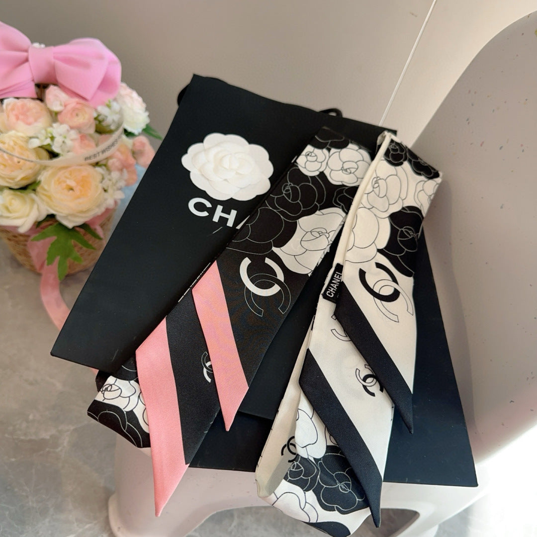 CC Twilly Mini Scarf 120cm Black Pink Mulberry Silk 953290