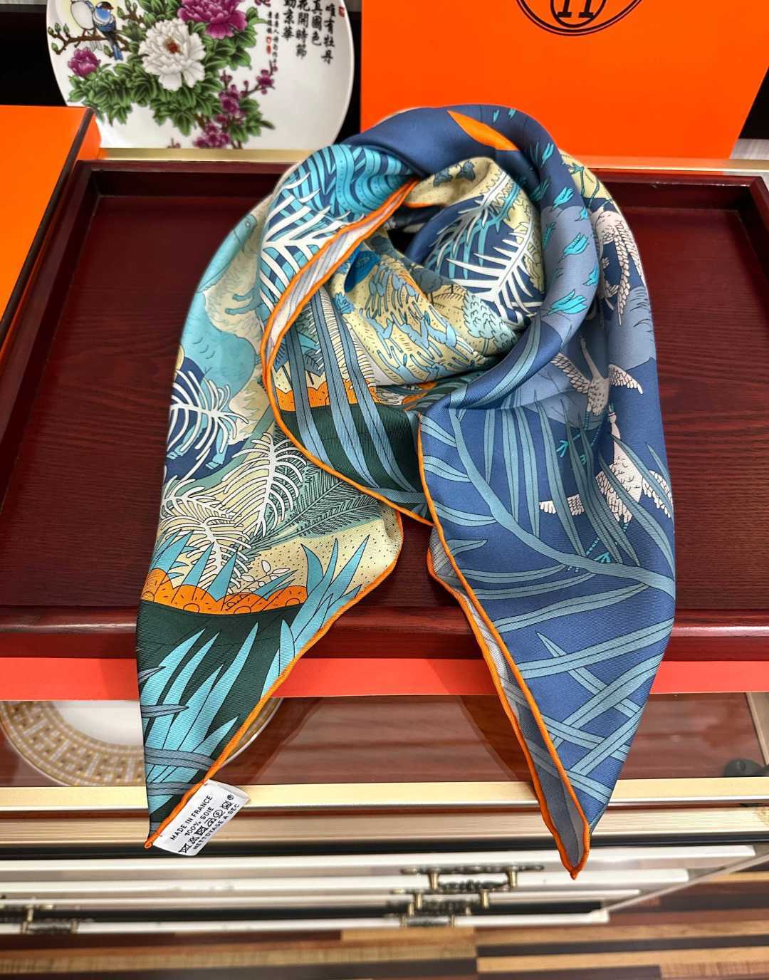 HM Scarf 90x90 Colorful Twill Silk 511156