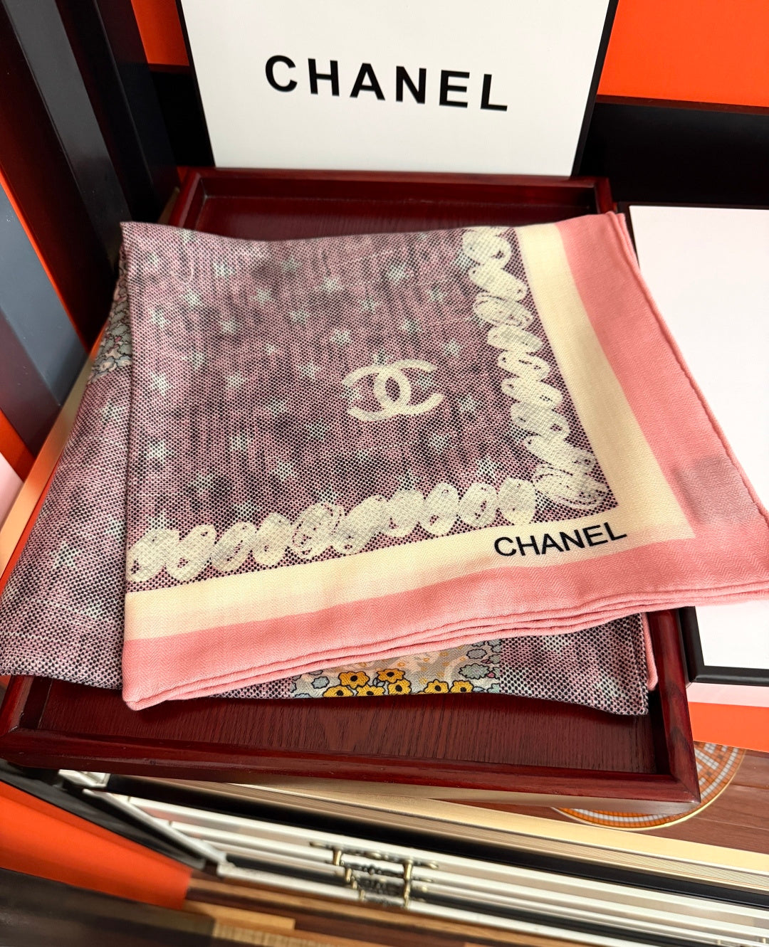 CC 26s Scarf 140 In Cashmere And Silk 521955