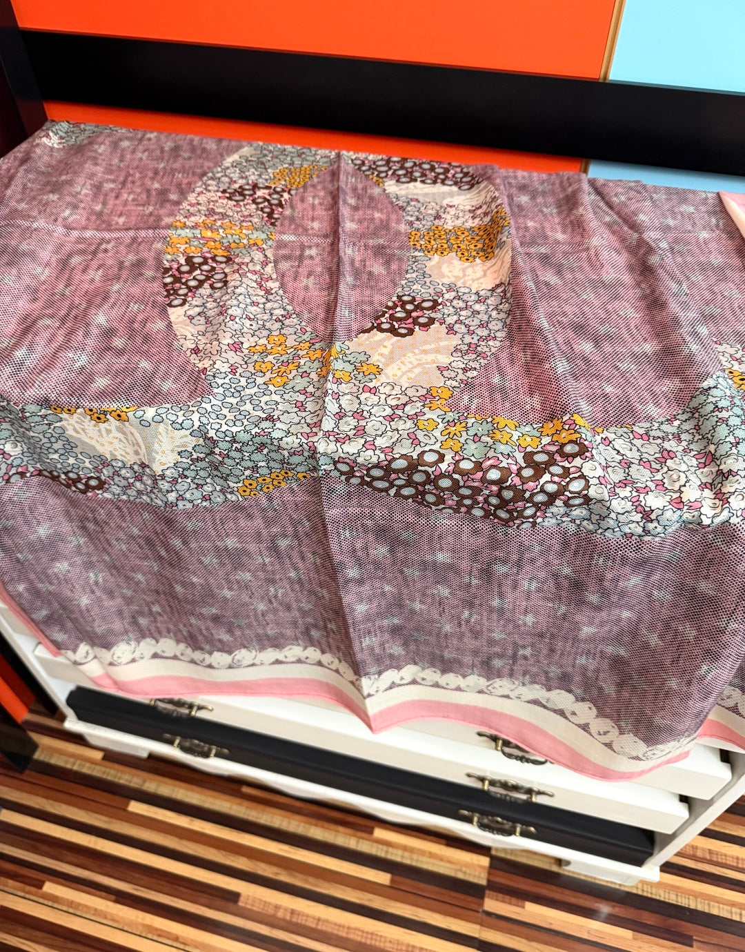 CC 26s Scarf 140 In Cashmere And Silk 521955