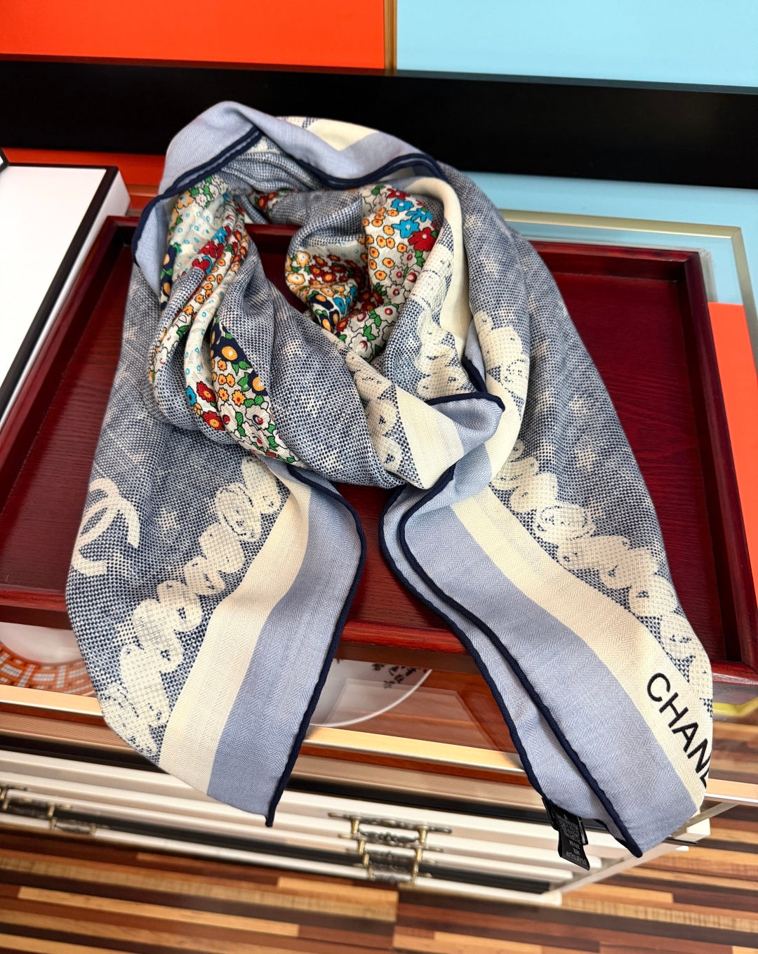 CC 26s Scarf 140 In Cashmere And Silk 521956