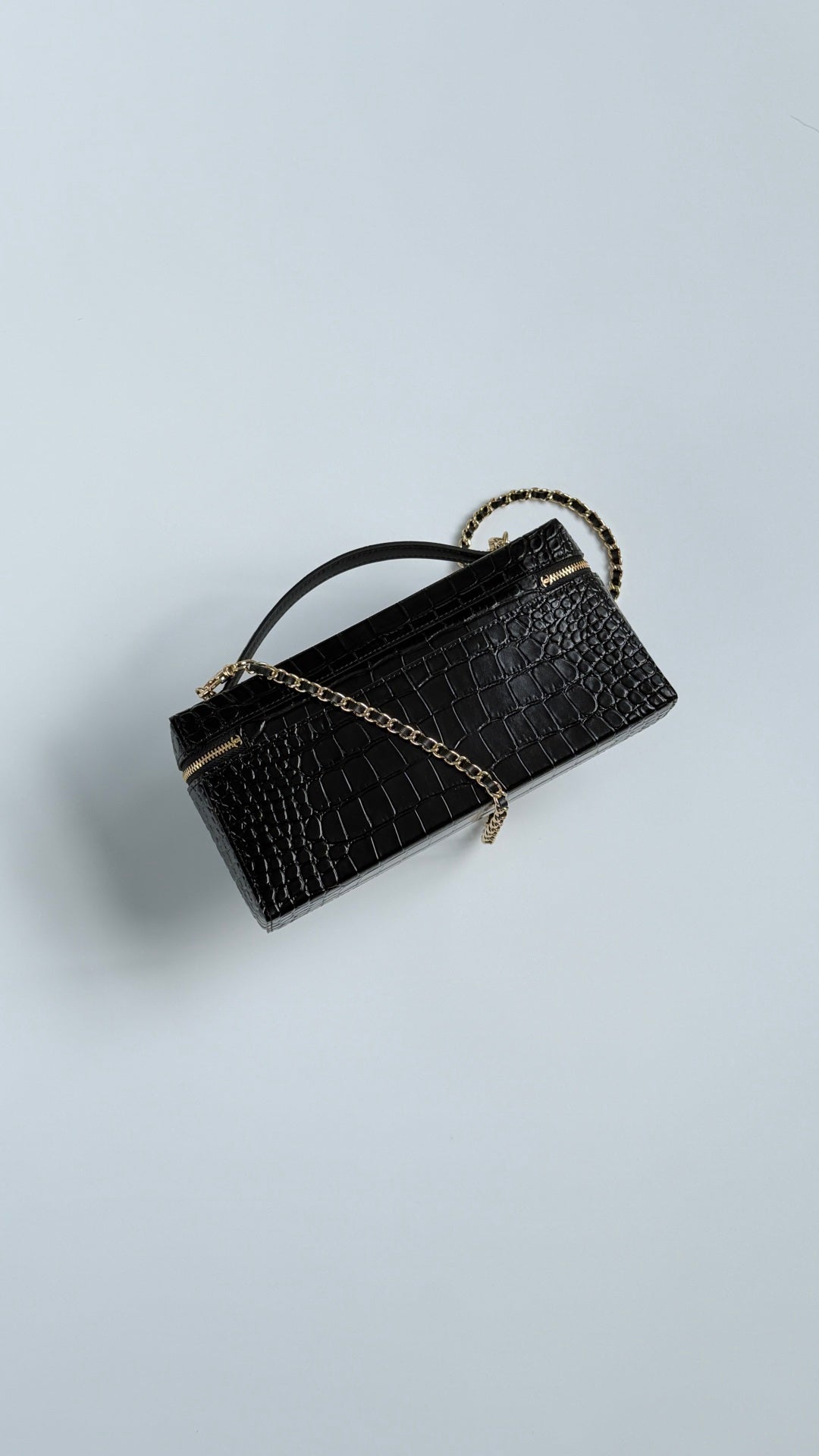 CC 26s Medium Long Vanity Black Crocodile Pattern