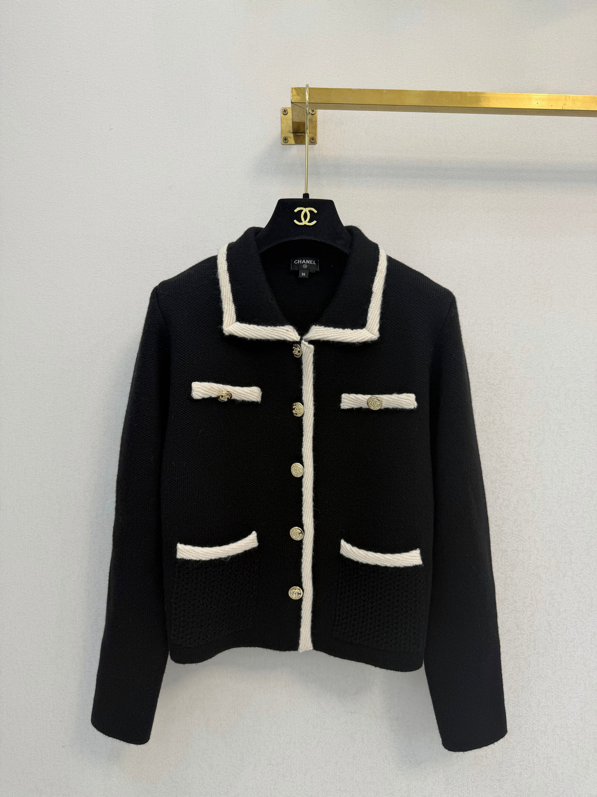 Chanel 26s Jacket Contrasting-Trim Knit Tweed Black 429798