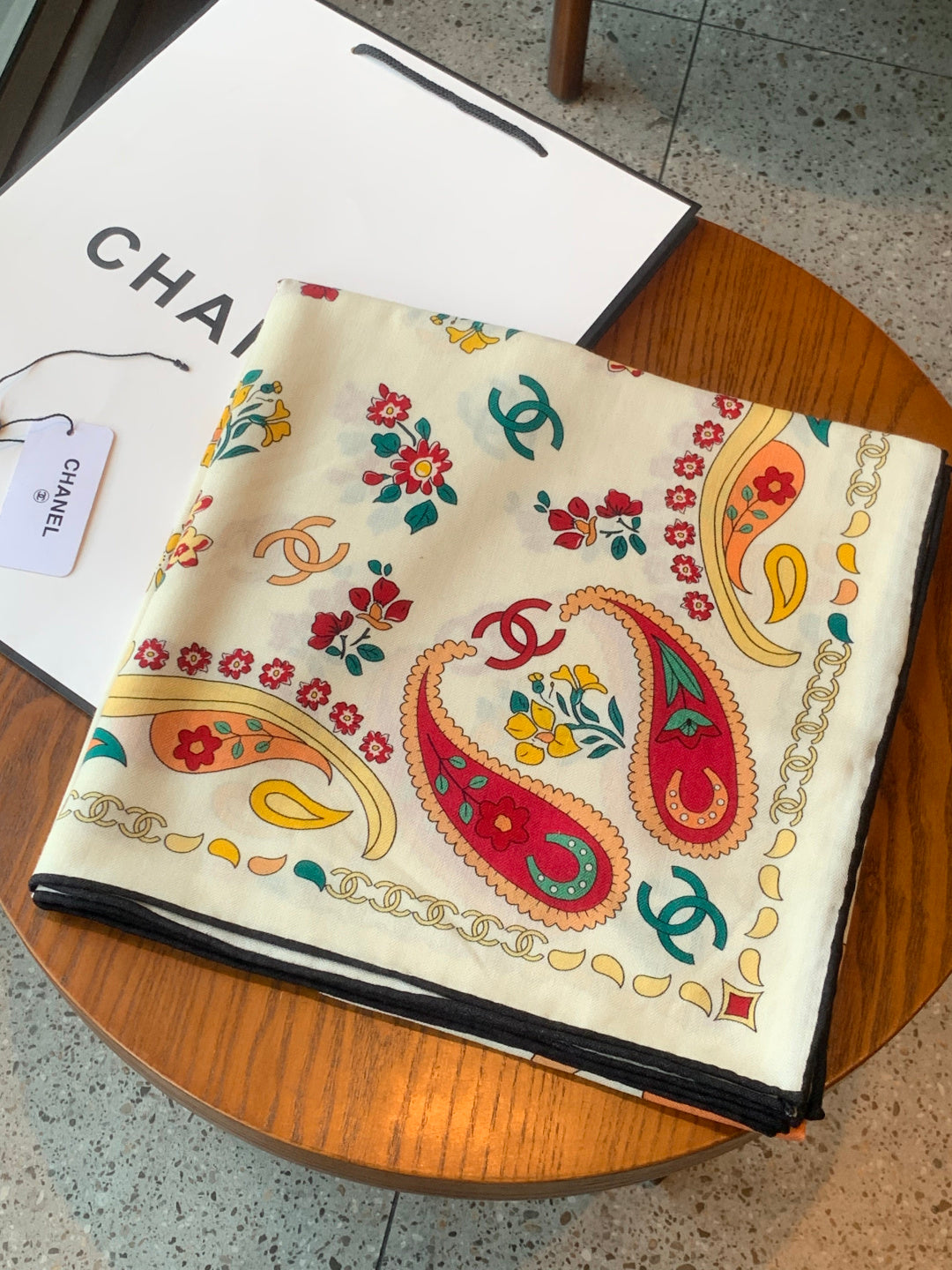 CC Double-Sided Scarf 135cm Ivory Mulberry Silk Cashmere 153169