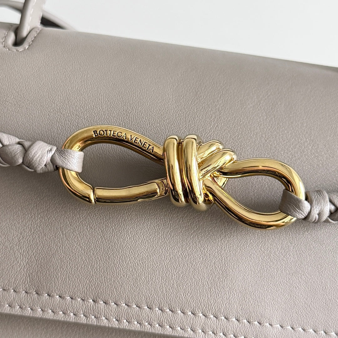 BV Ciao Ciao Bag 26cm In Limestone Leather