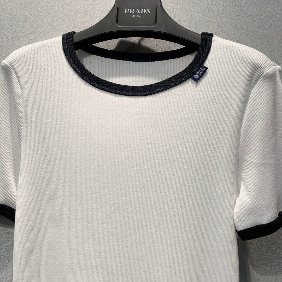 Prada 26s Crew Neck Short Sleeve T-Shirt 406292