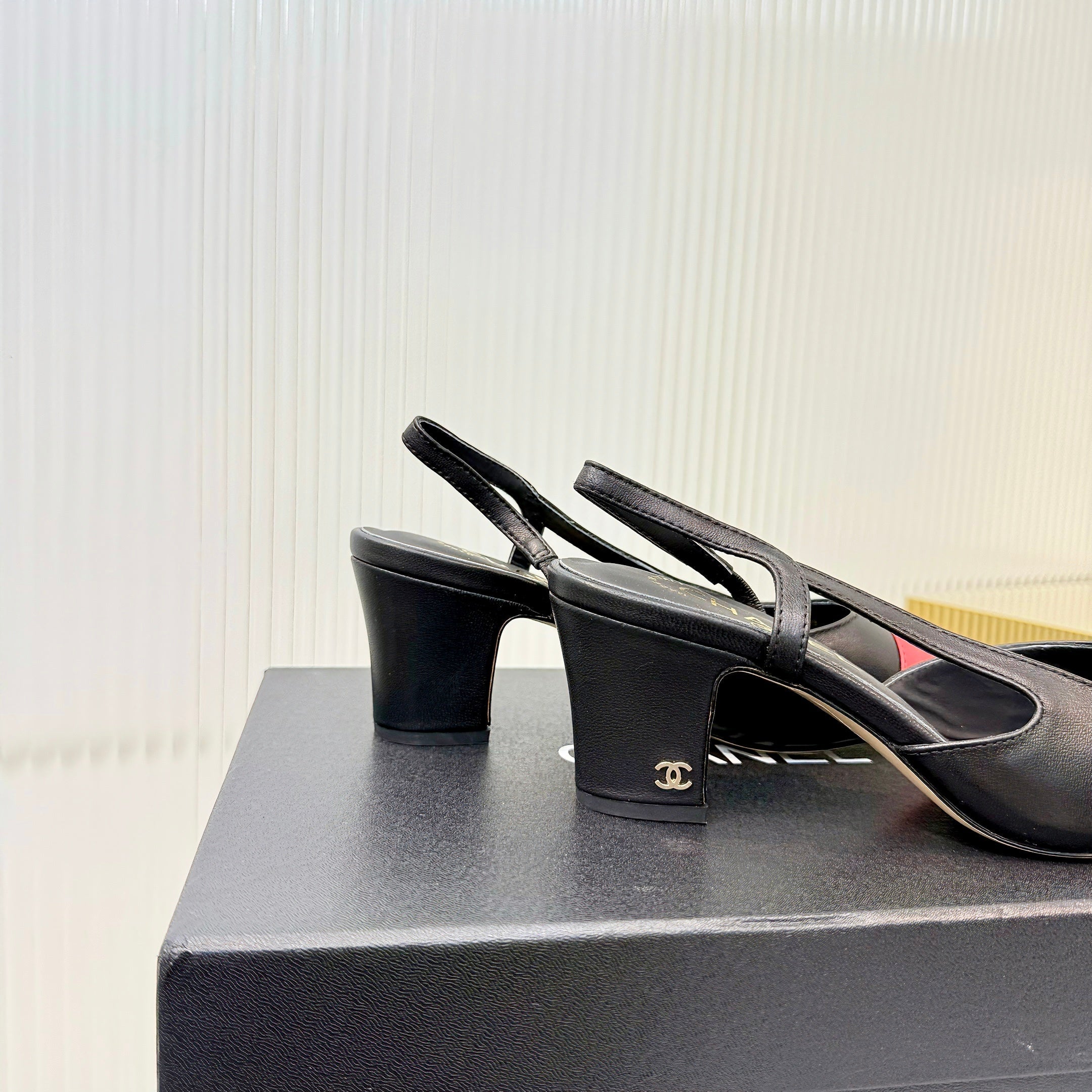 CC 26 Slingback High Heel 6.5cm Red Black Lambskin 714024