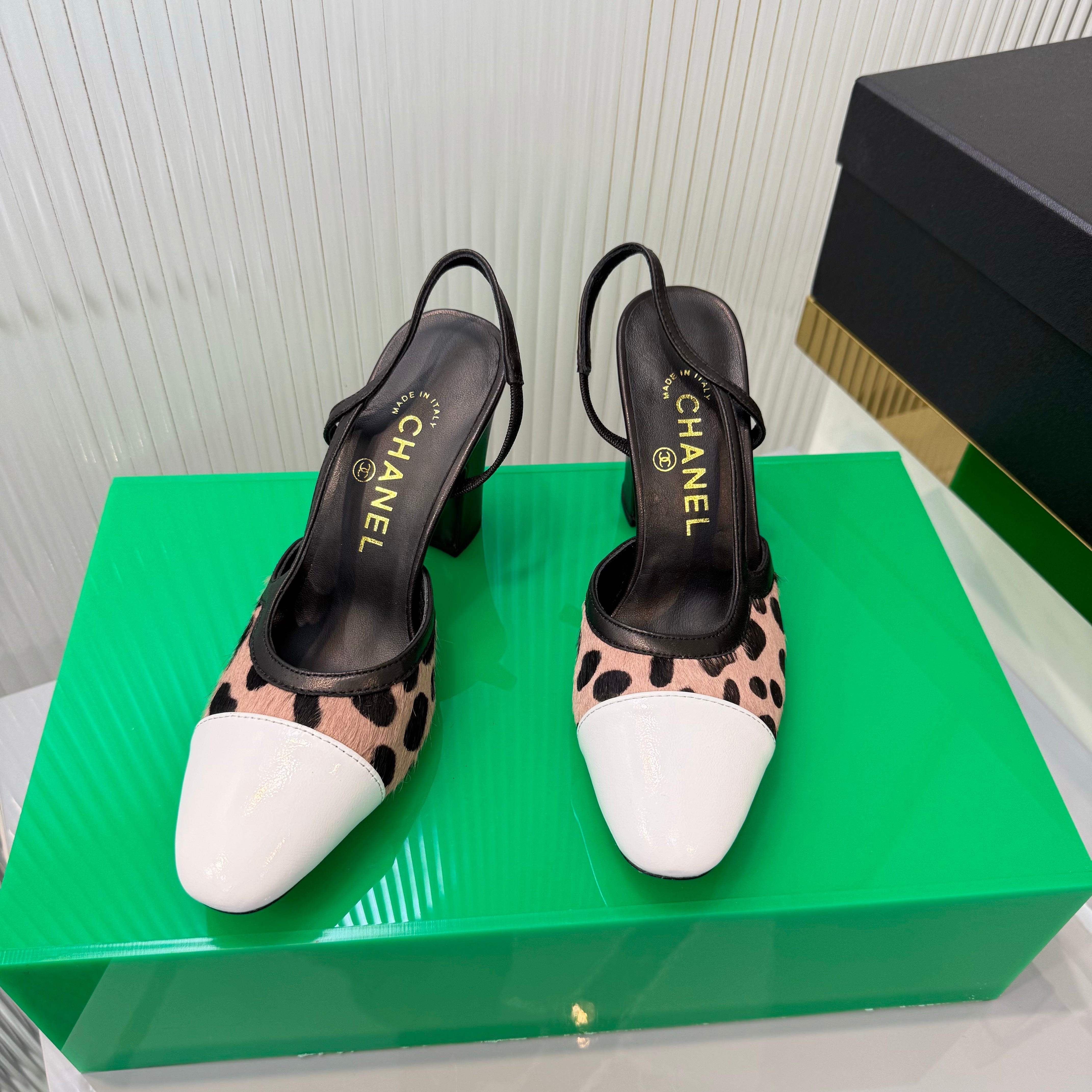CC Slingback 9cm White Muted Pink Leopard-Print Leather 923849
