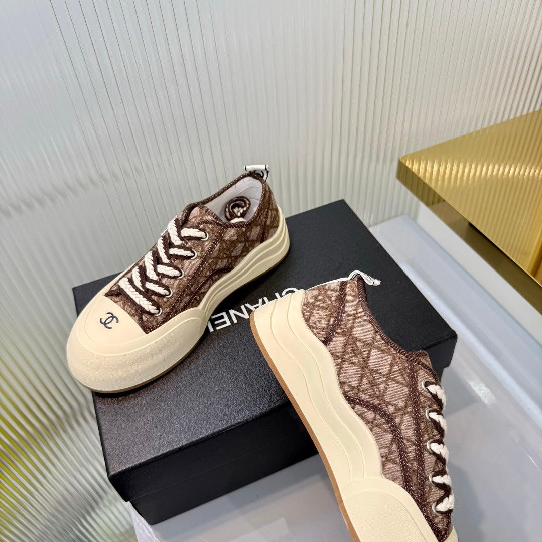 CC 26s Biscuit Shoes Brown White Sheepskin Denim 927709