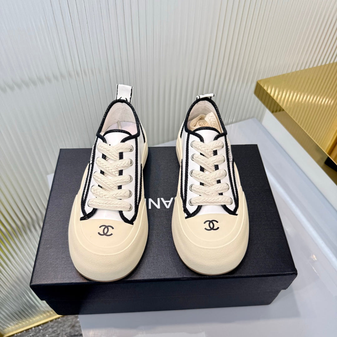 CC 26s Biscuit Shoes White Fabric Sheepskin 927713