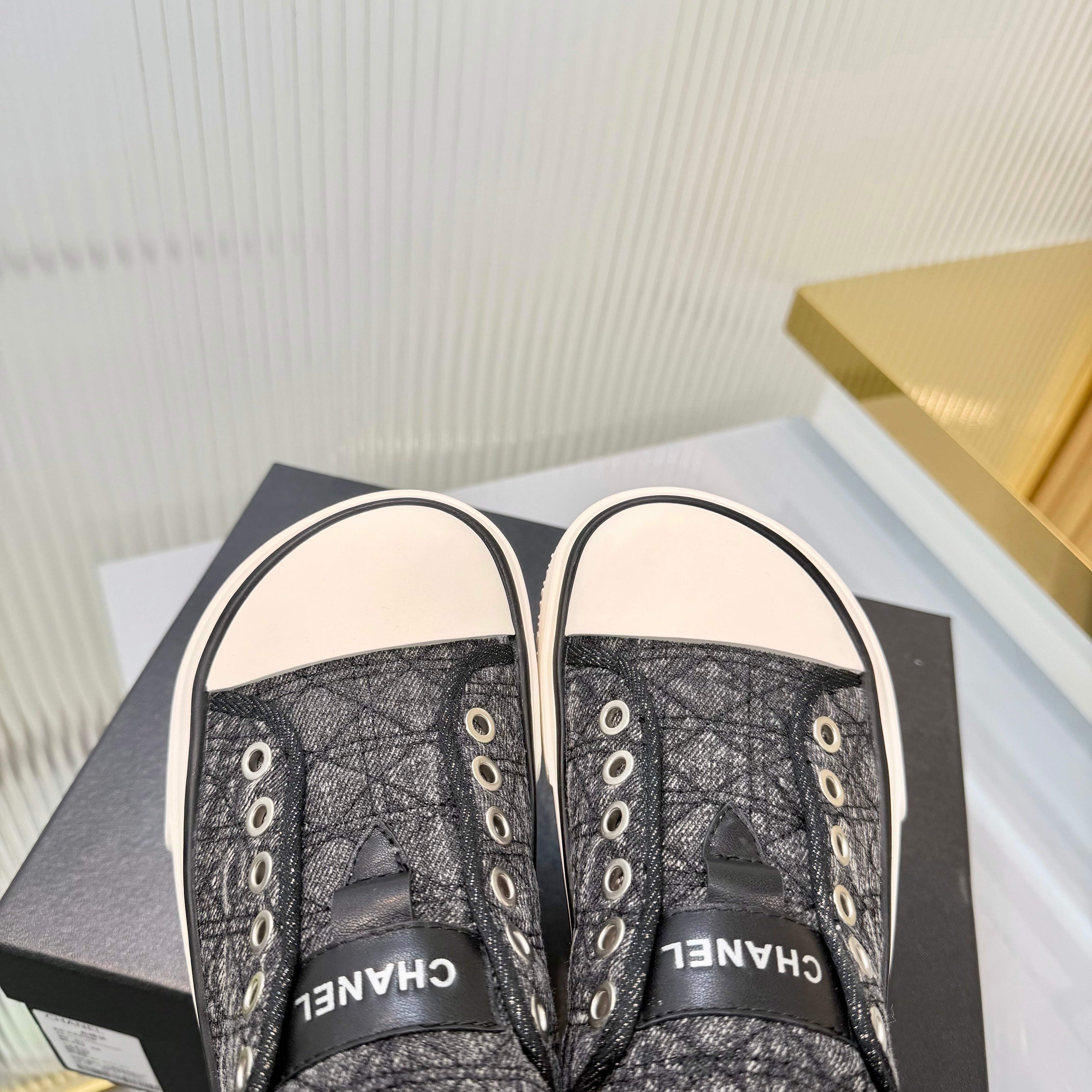 CC 26s Casual Sports Mules Black White Suede Cowhide 924003