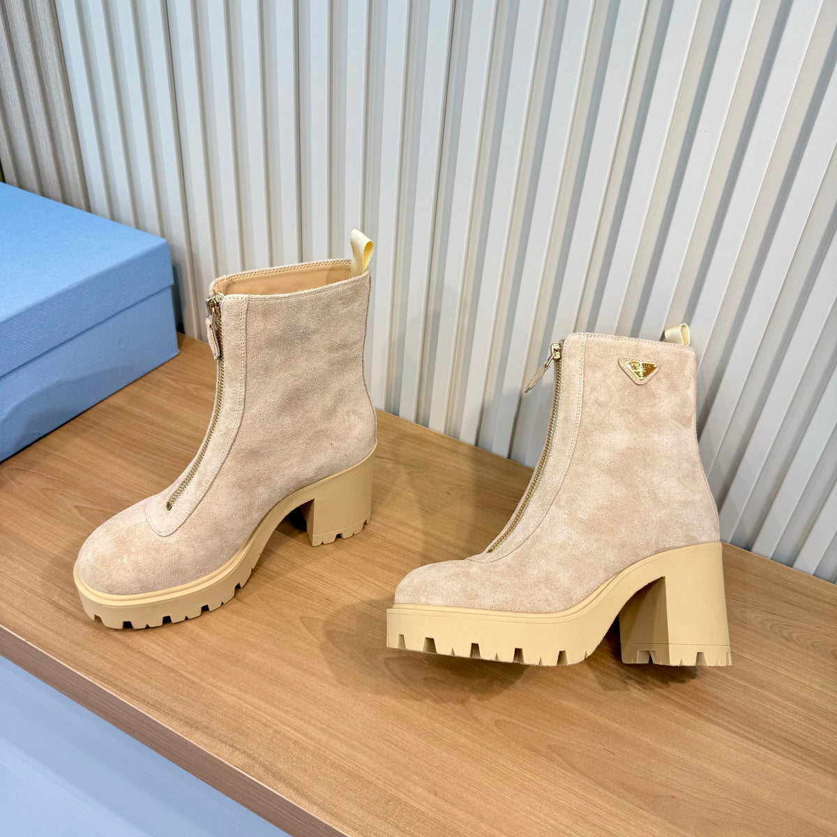 Prada 26s Ankle Boots Beige Suede 140459