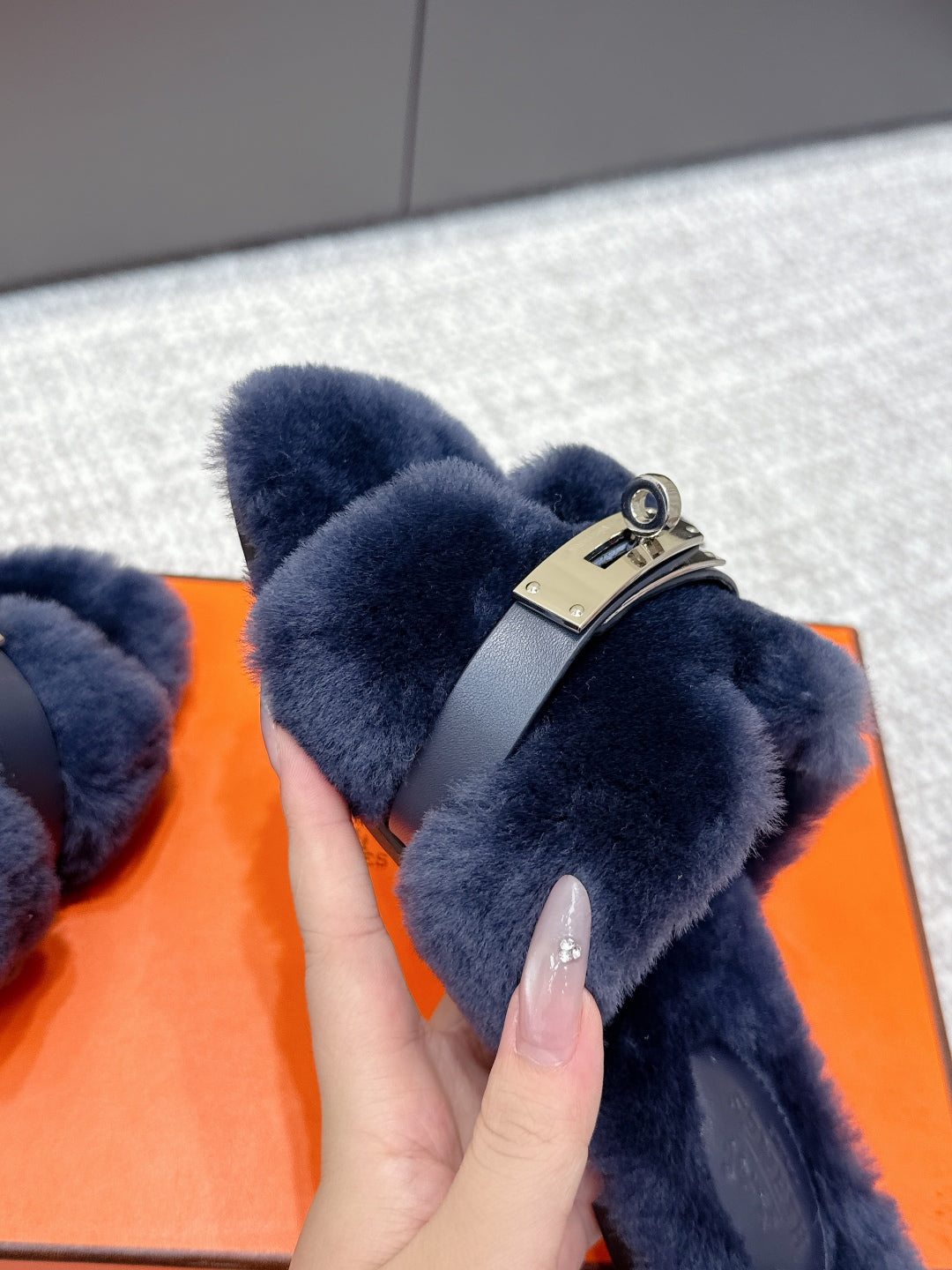 HM 25s H Shaped Slipper with Buckle Navy Blue Shearling 462192