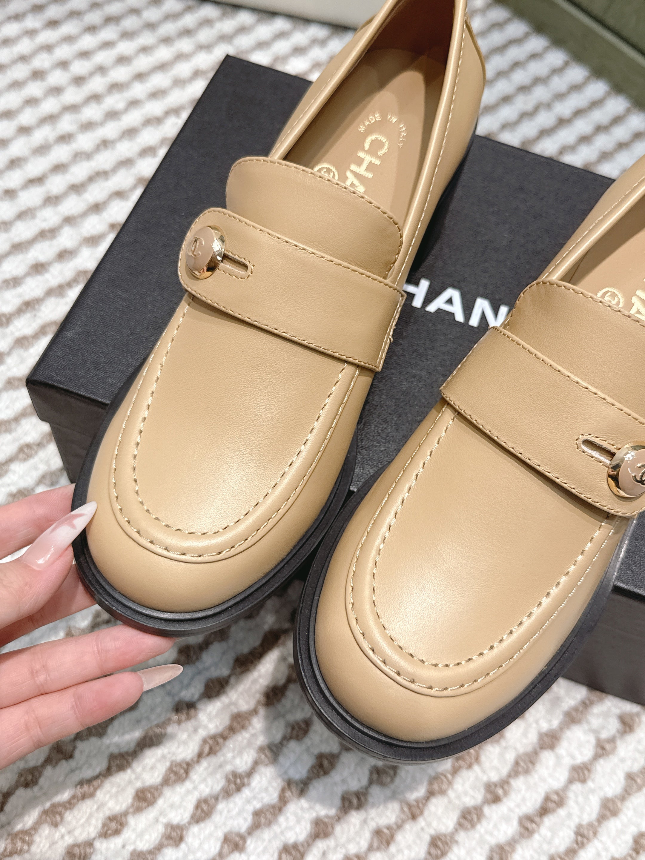 CC 26SS Loafers 6cm Beige Cowhide 653496