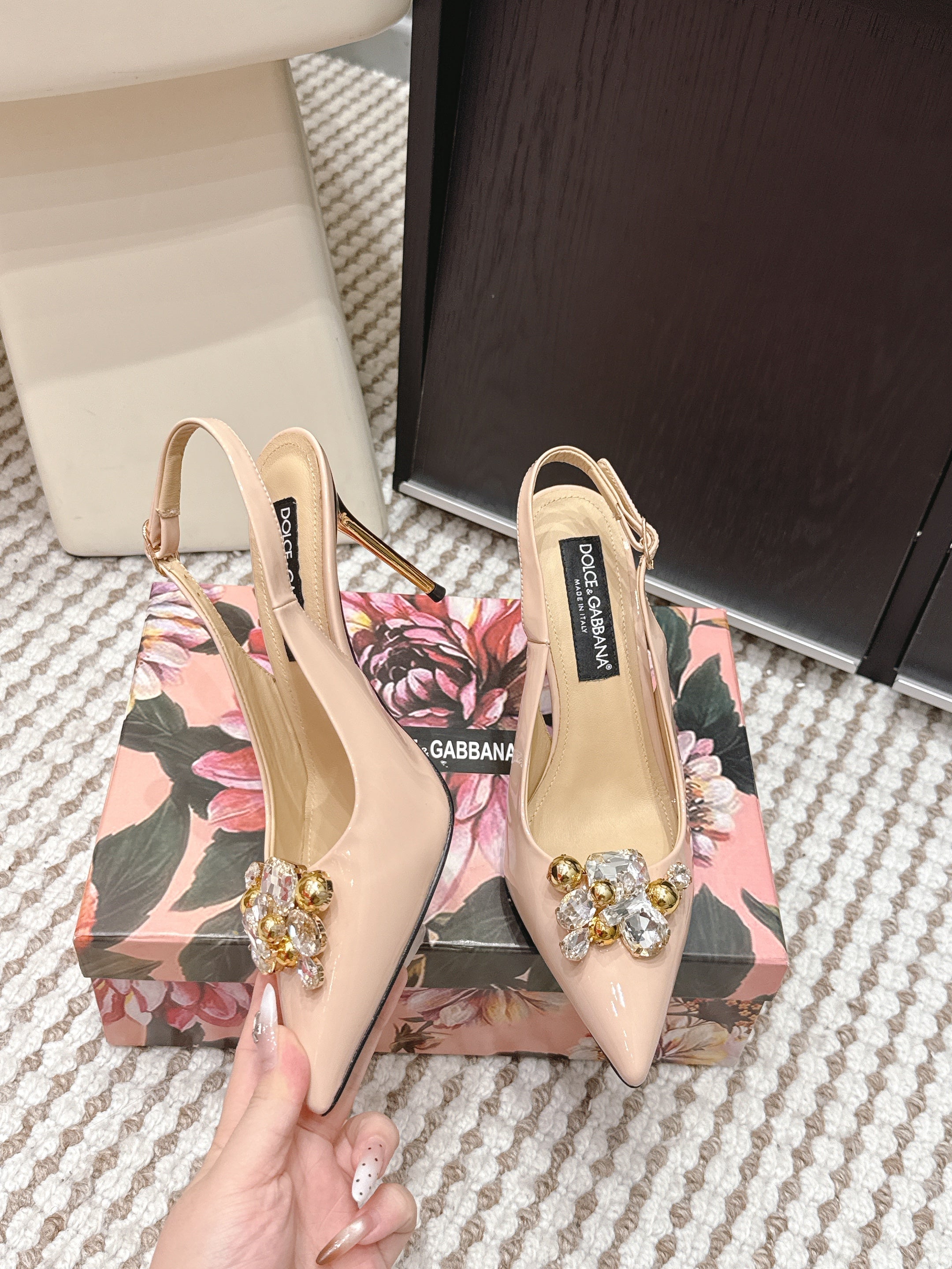 DG Rainbow Slingbacks Beige Patent Leather 663075