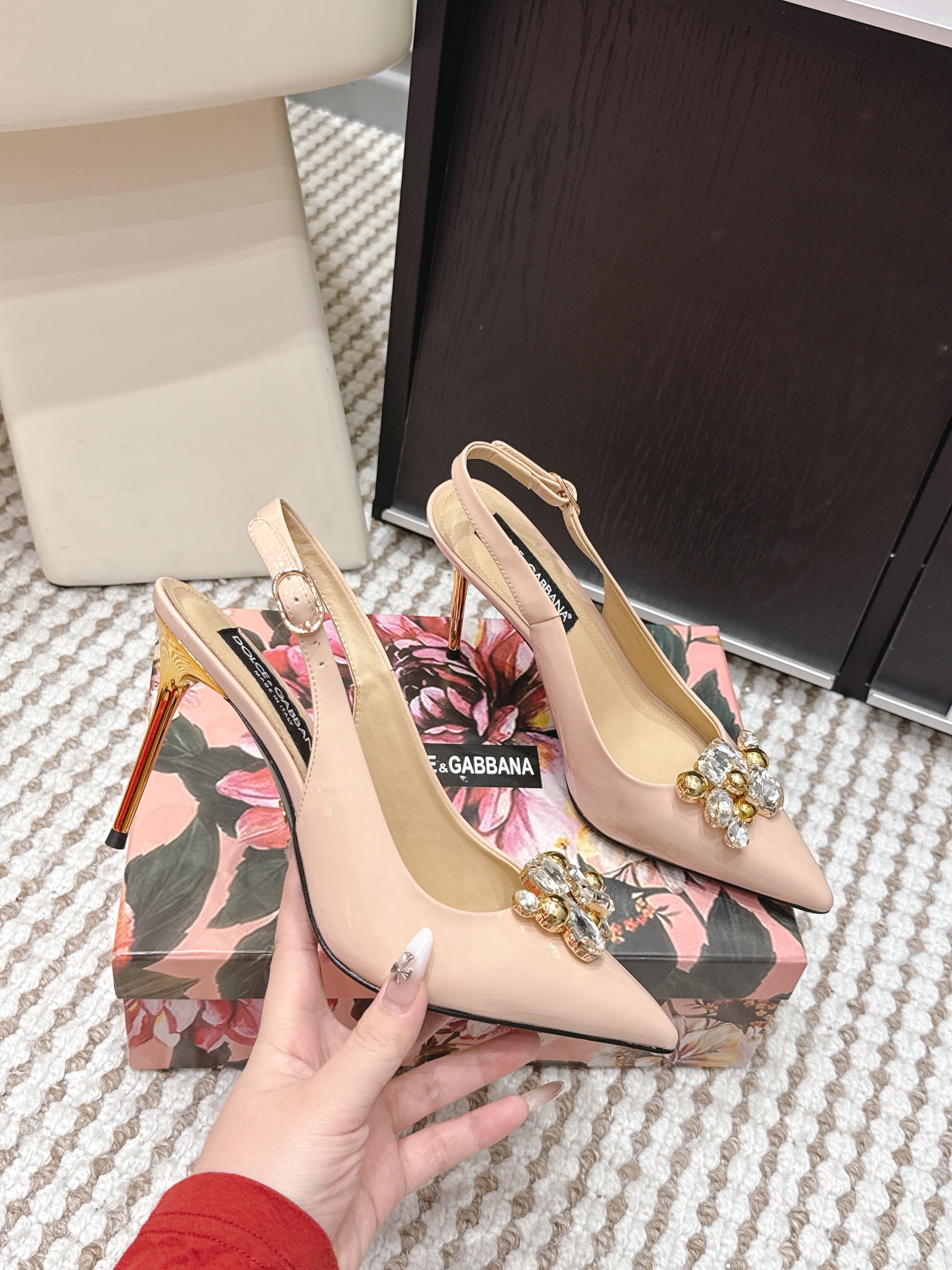 DG Rainbow Slingbacks Beige Patent Leather 663075