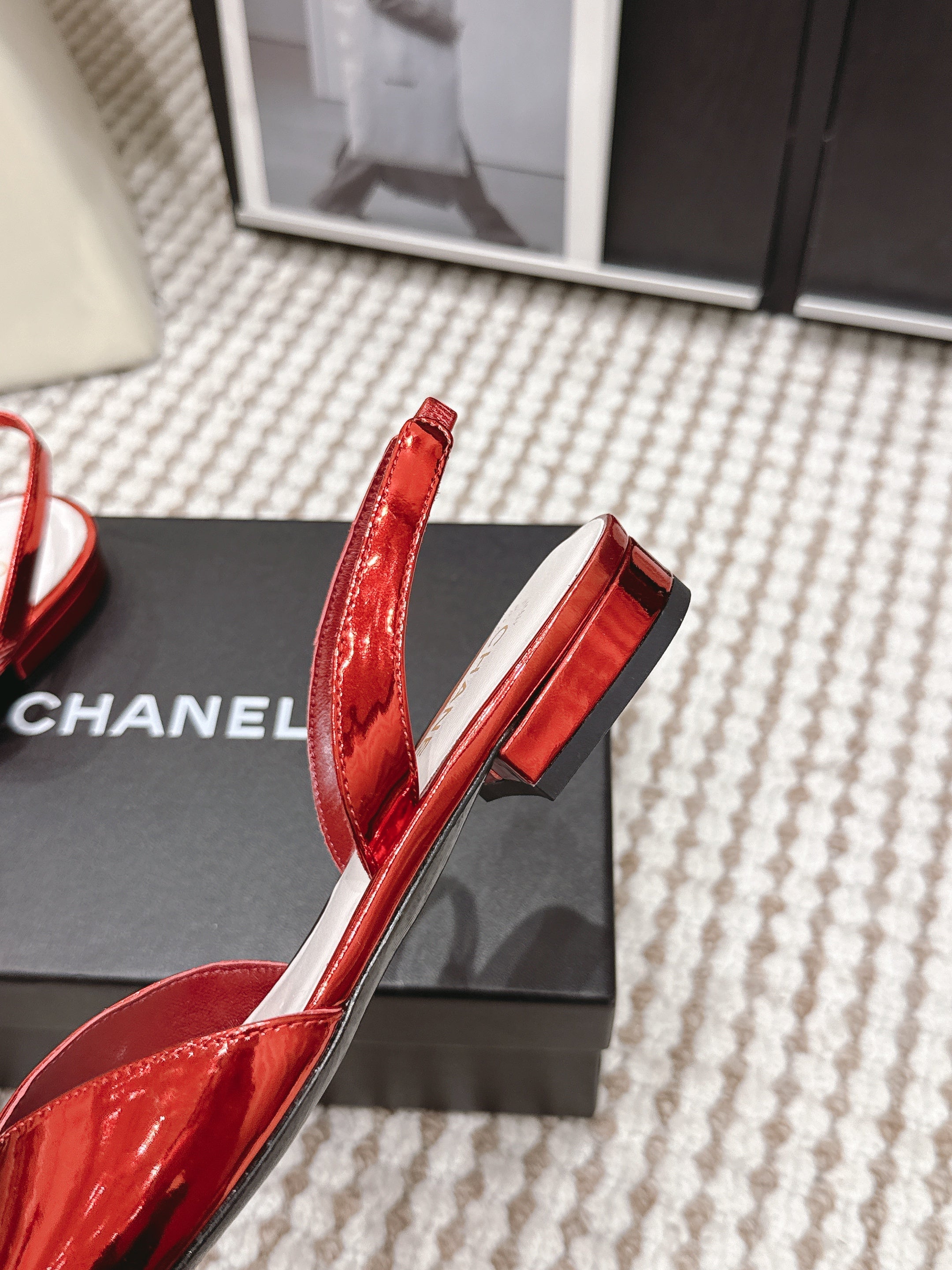 CC 2026 Slingbacks Flat Red White Patent Leather 721432