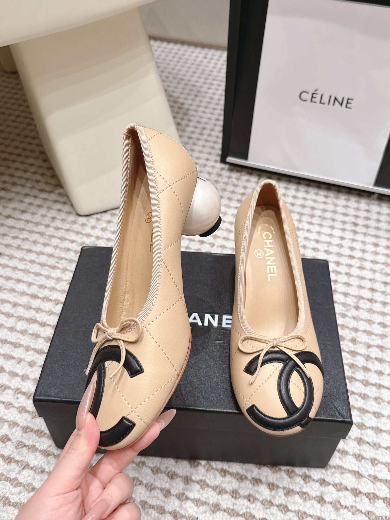 CC 26s Pearl High Heels 5.5cm Beige Black Calfskin