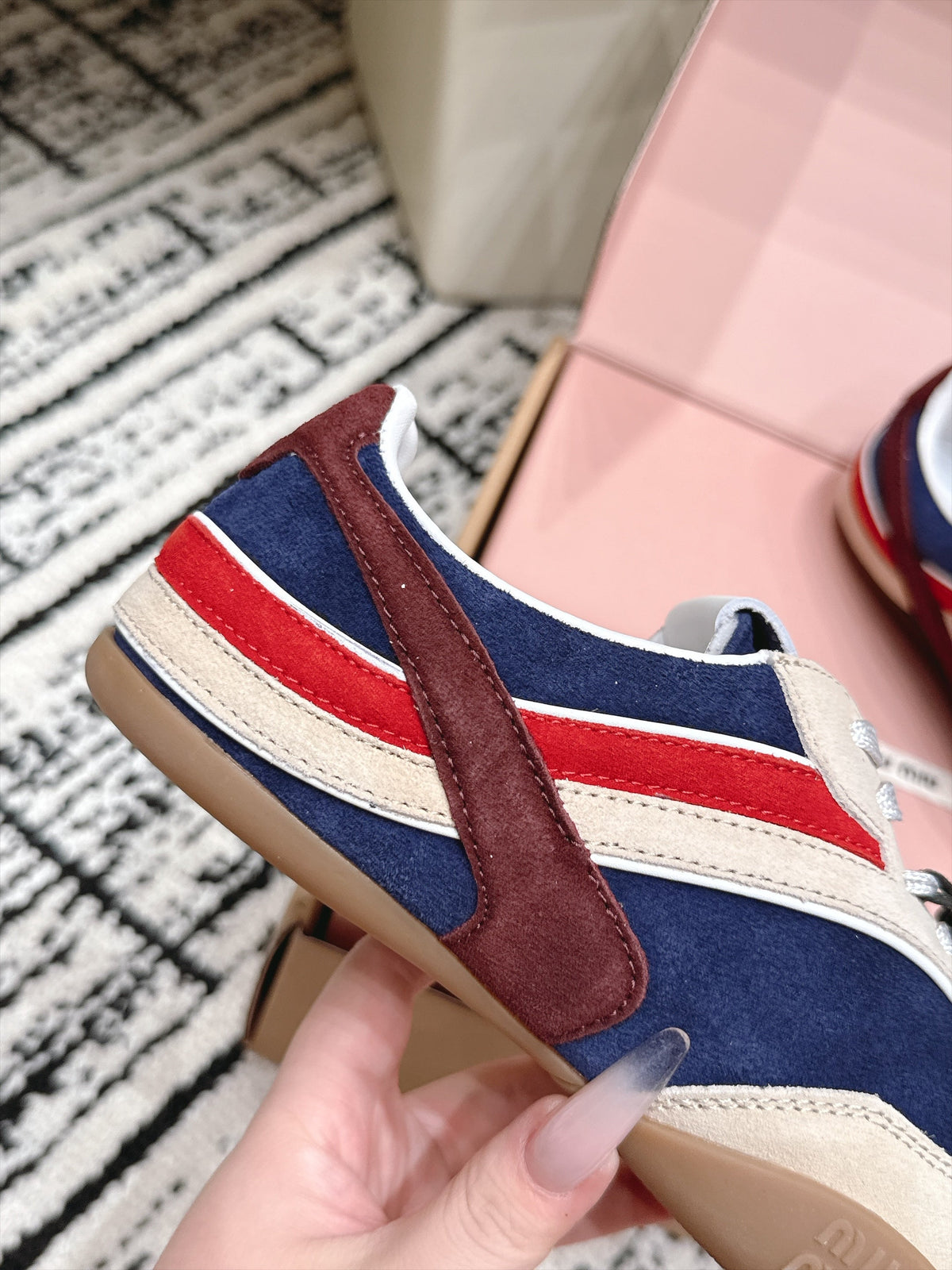 Miu Miu 26s Sneakers Navy Suede 138334